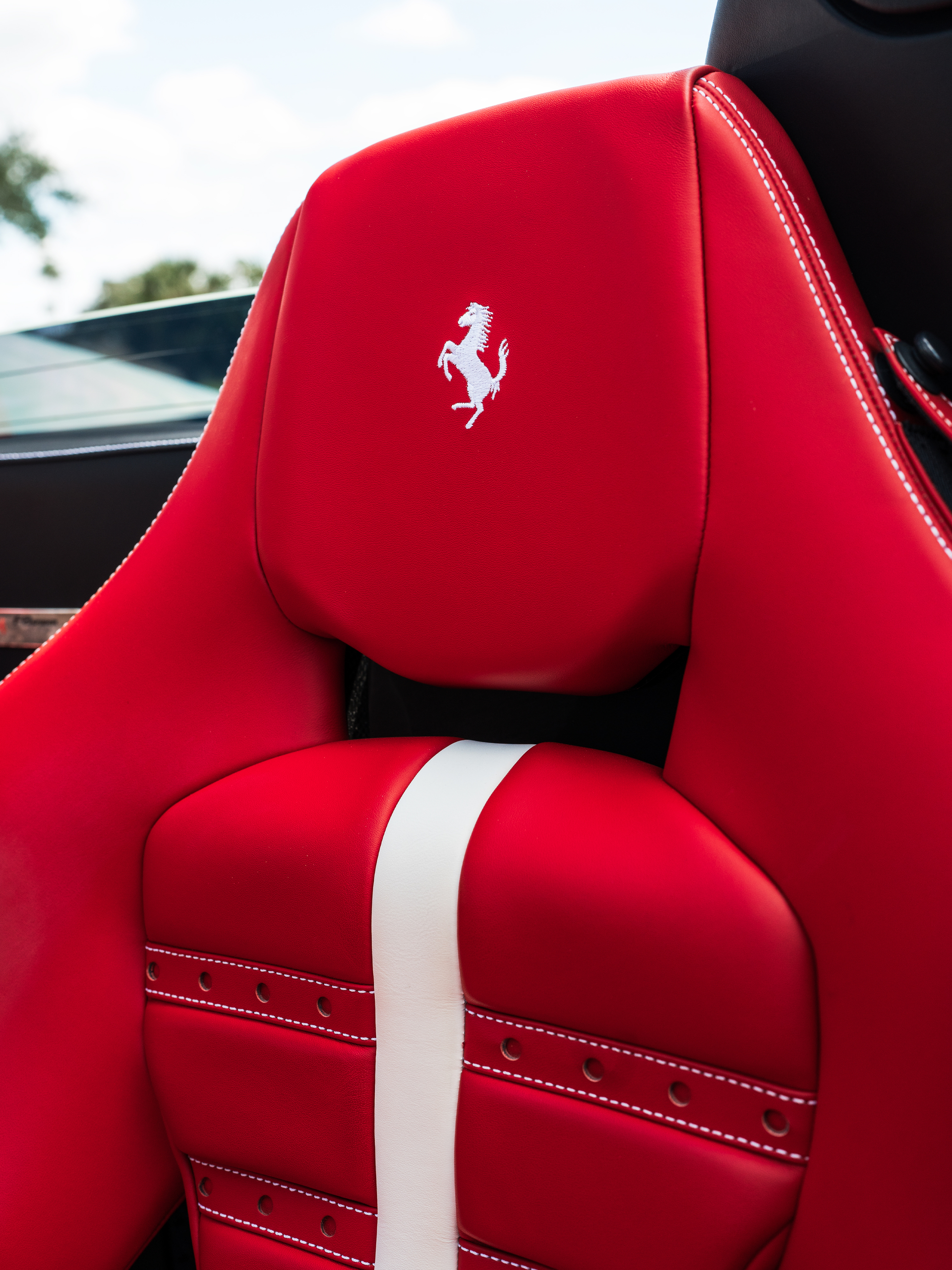 Ferrari F8 Spider | Bianco Avus | ANRKY S3-X1 | Two-Tone: Brushed Clear Face + Gloss Black Windows