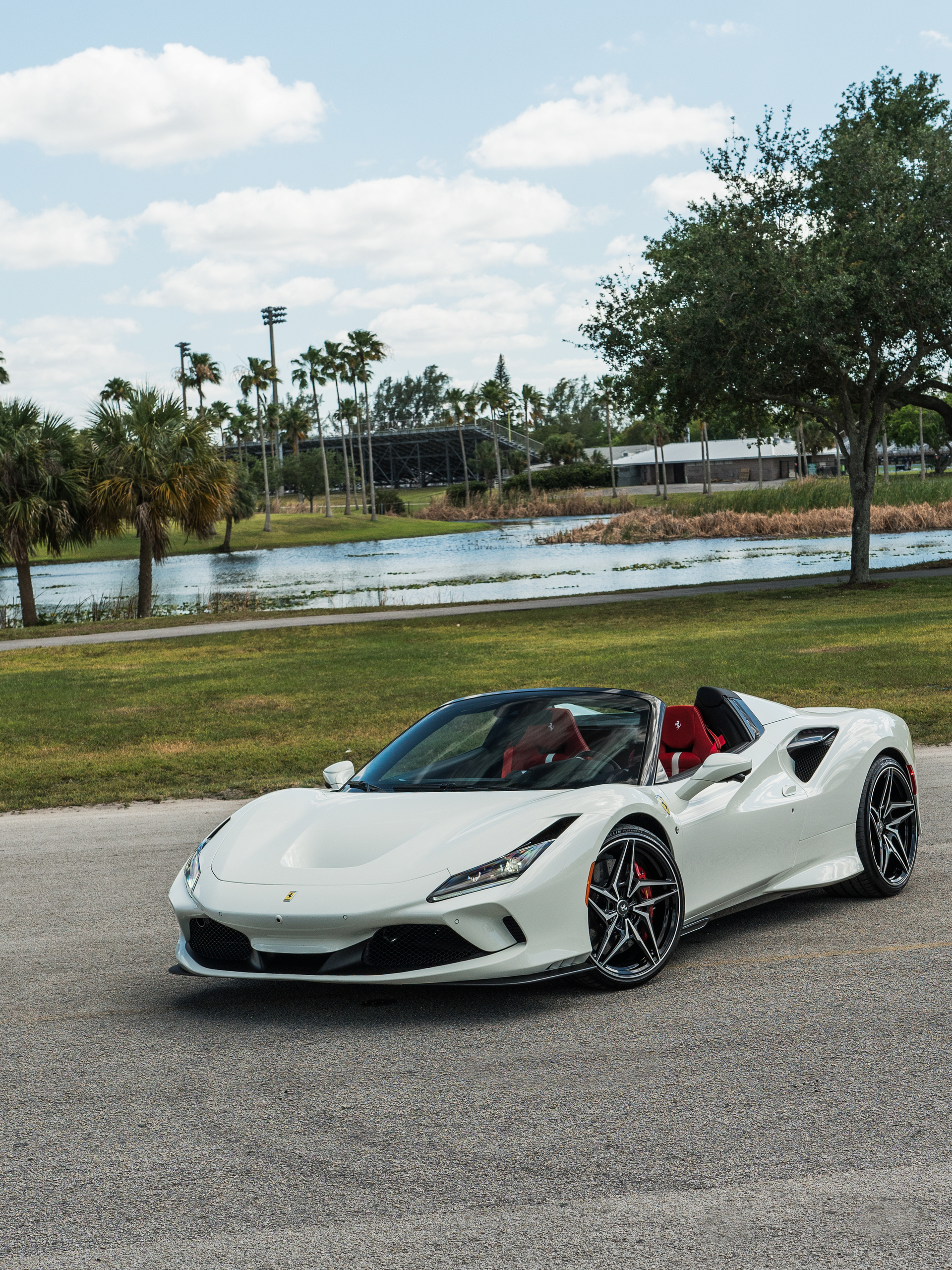 Ferrari F8 Spider | Bianco Avus | ANRKY S3-X1 | Two-Tone: Brushed Clear Face + Gloss Black Windows