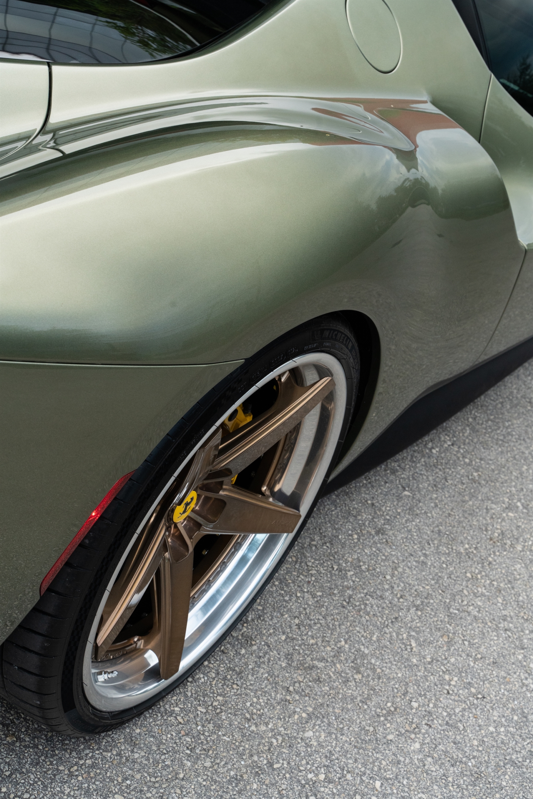 Ferrari 296 GTB | Verde Mansoni | on ANRKY RS5.3 | Mirror Polished Champagne