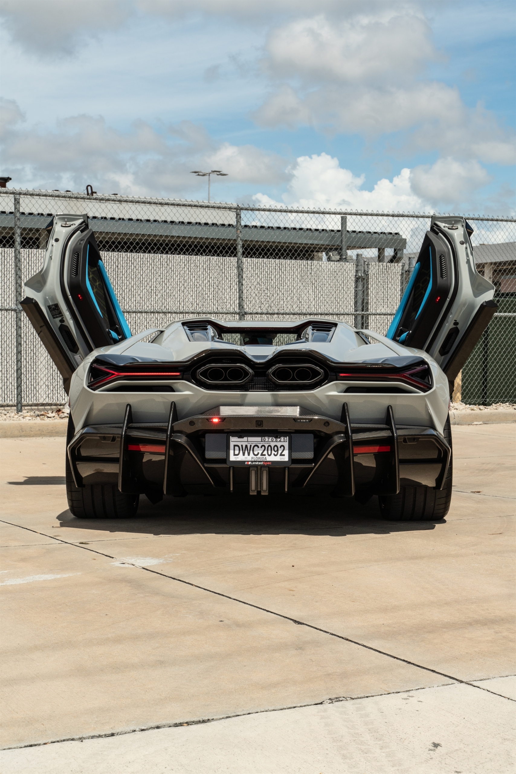 MANSORY Lamborghini Revuelto | Grigio Hati | on Mansory FV.10 Wheels | Gloss Black