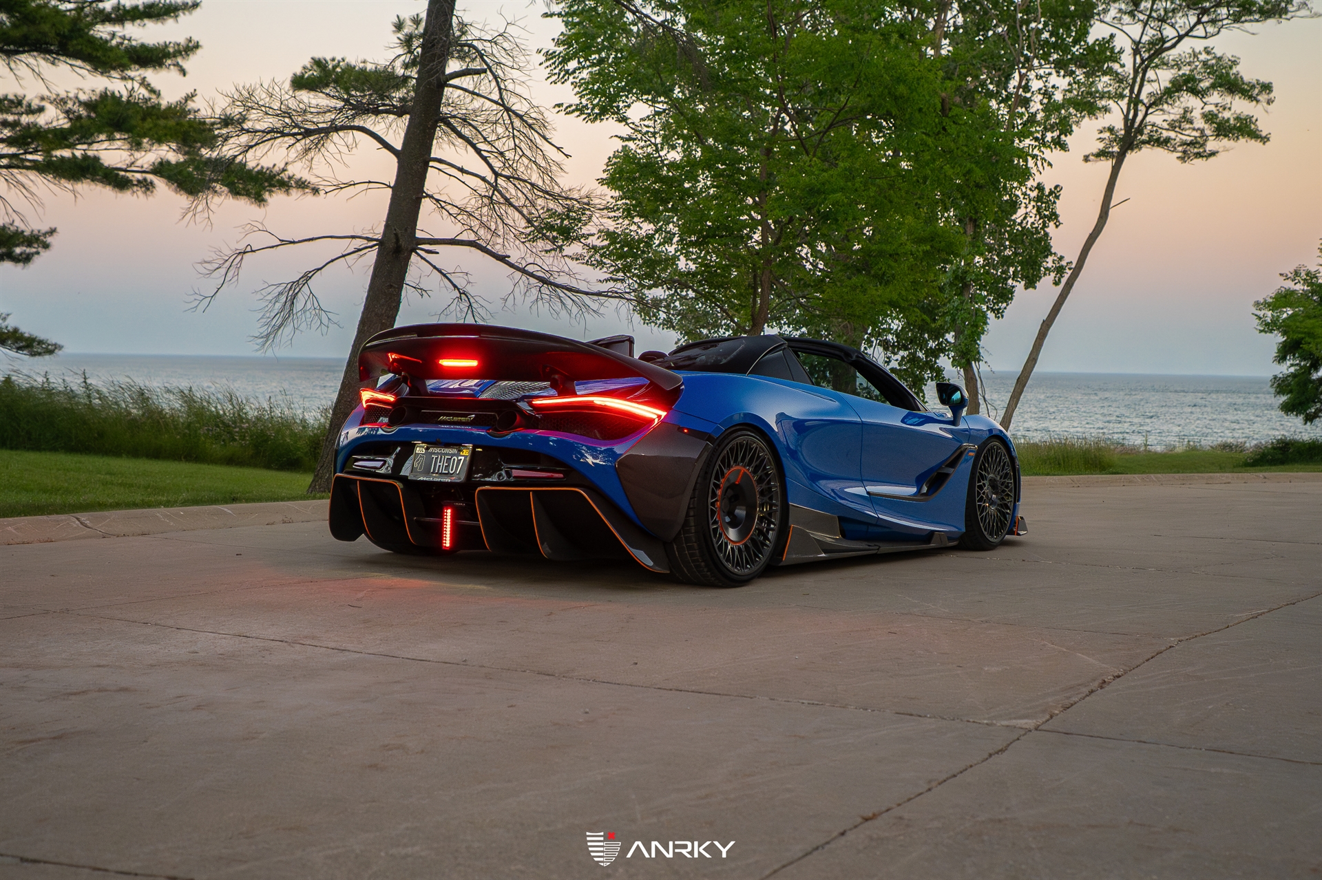 McLaren 720S Spider – RETROSeries RS7.2+AEROSport