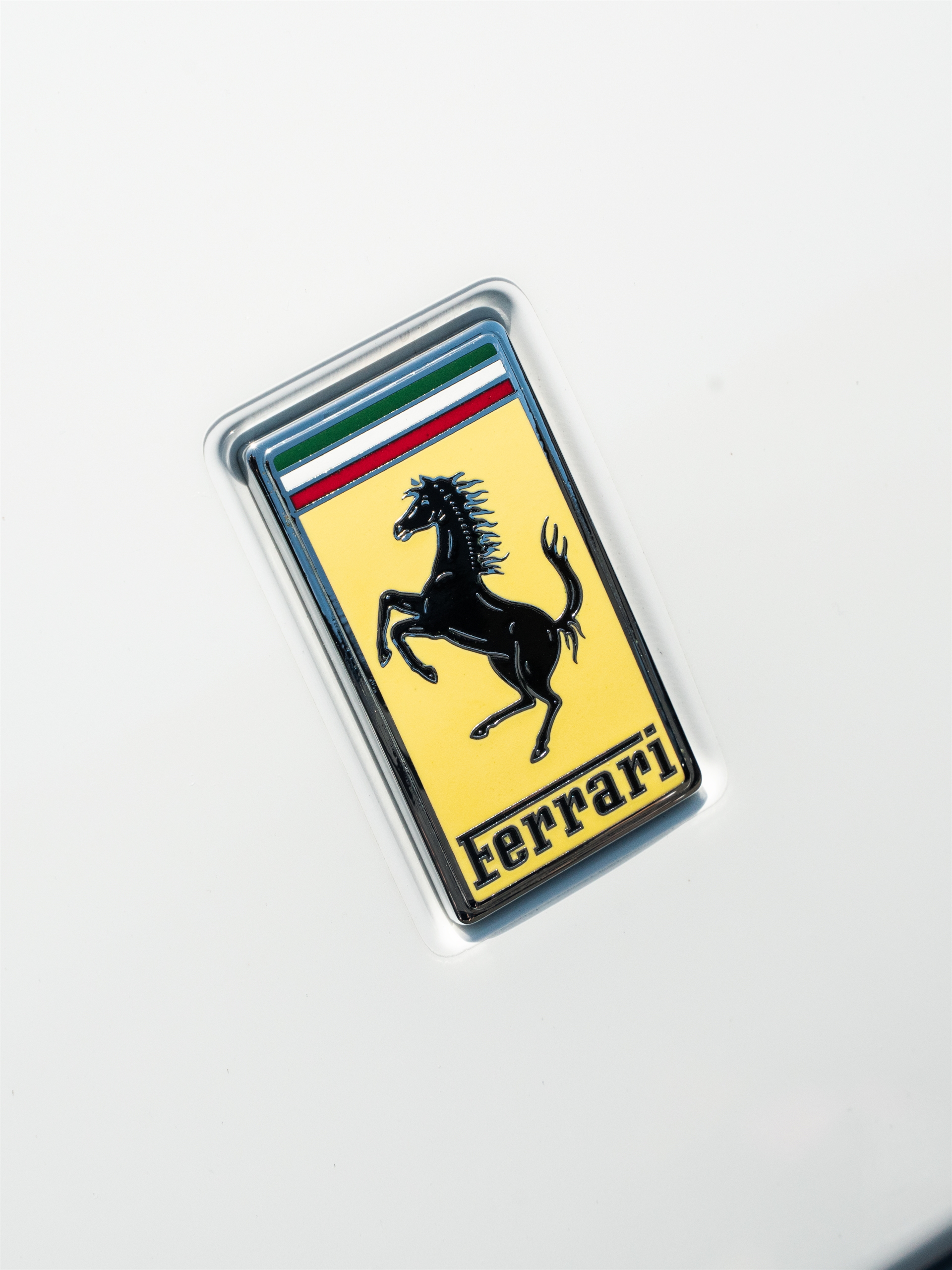 Ferrari 812 GTS on Ferrari 812 GTS | Bianco Avus | on 1886 G-010 | Polished Smoke