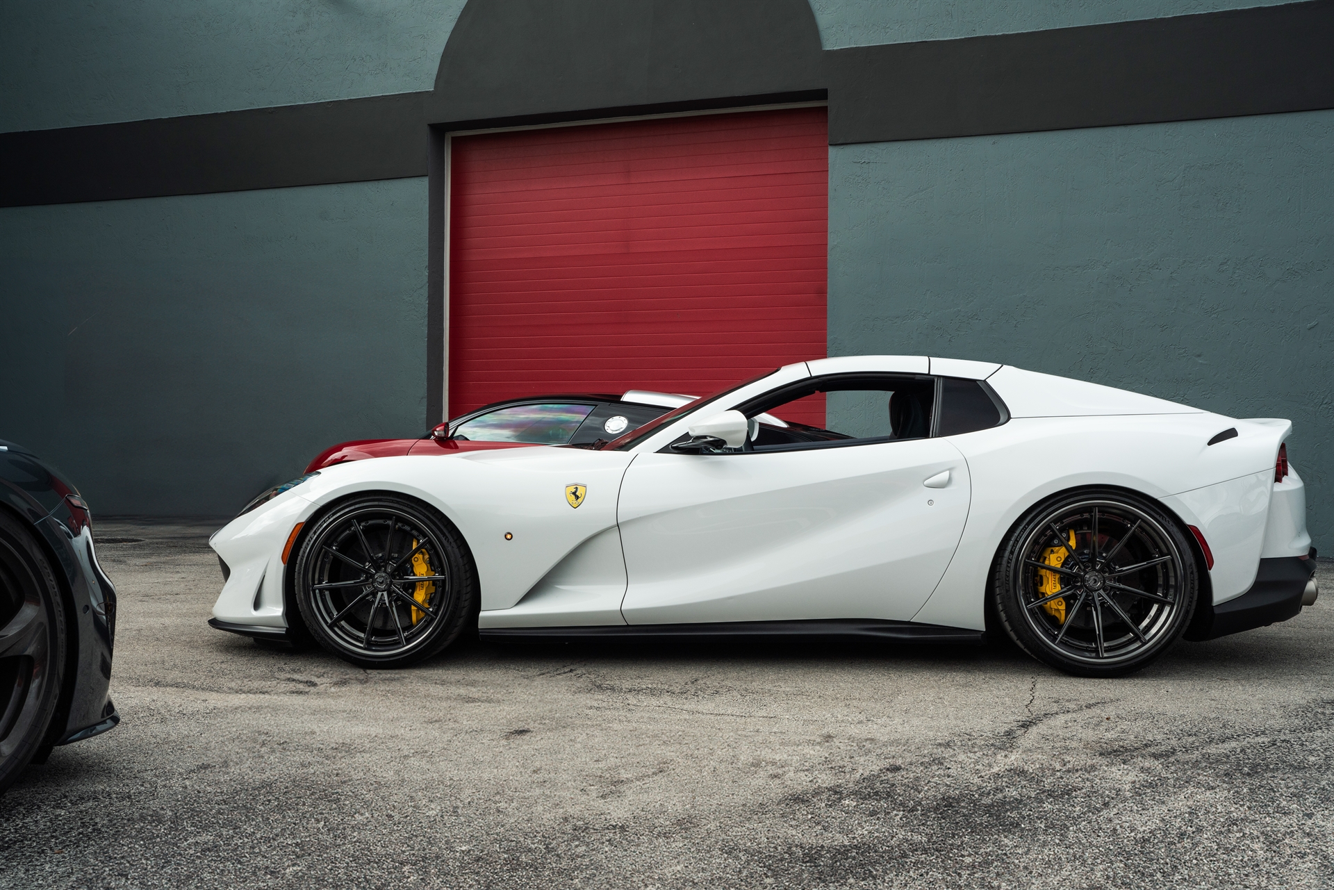 Ferrari 812 GTS on Ferrari 812 GTS | Bianco Avus | on 1886 G-010 | Polished Smoke
