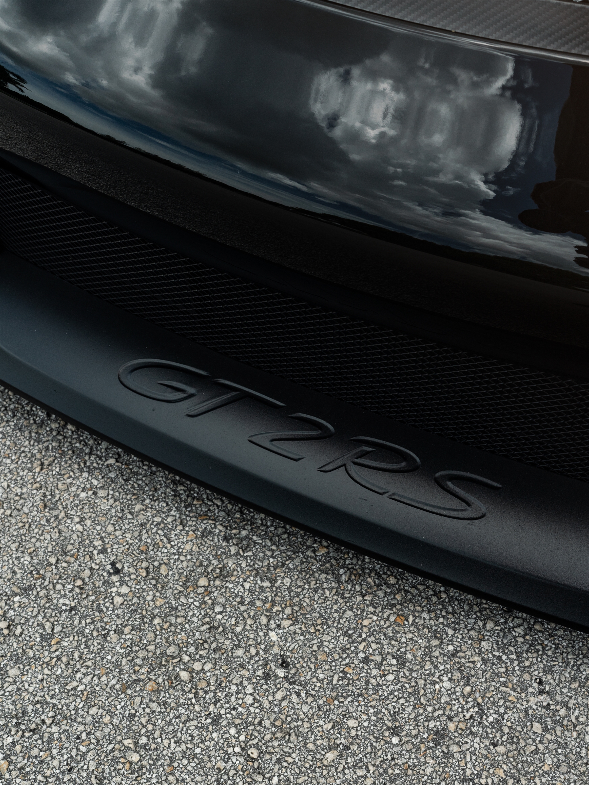 Porsche 991 GT2 RS | Black | On HRE 501 FMR | Frozen Polished Gold