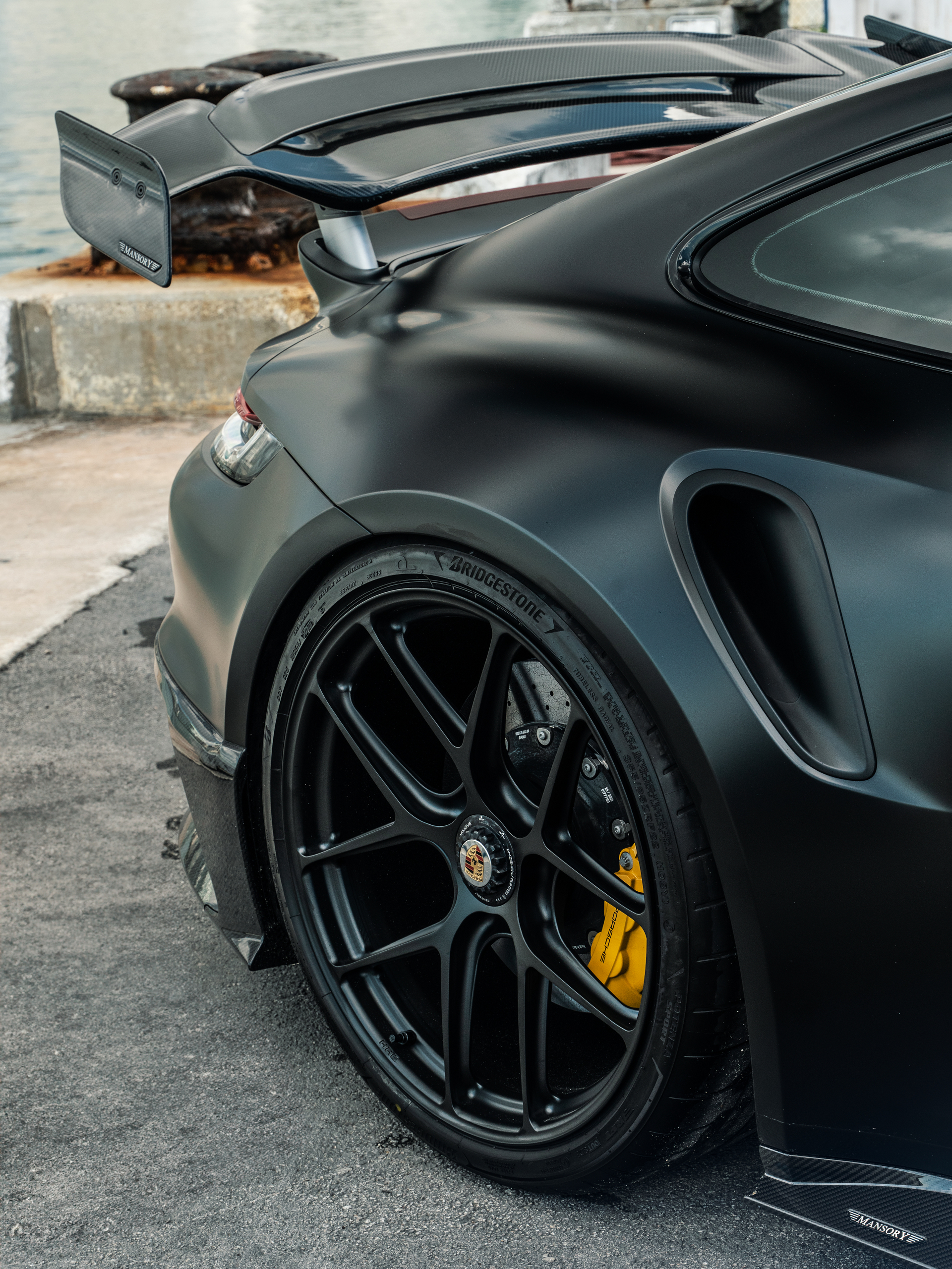 MANSORY 992 Turbo S | Black | on HRE R101 LW | Satin Black