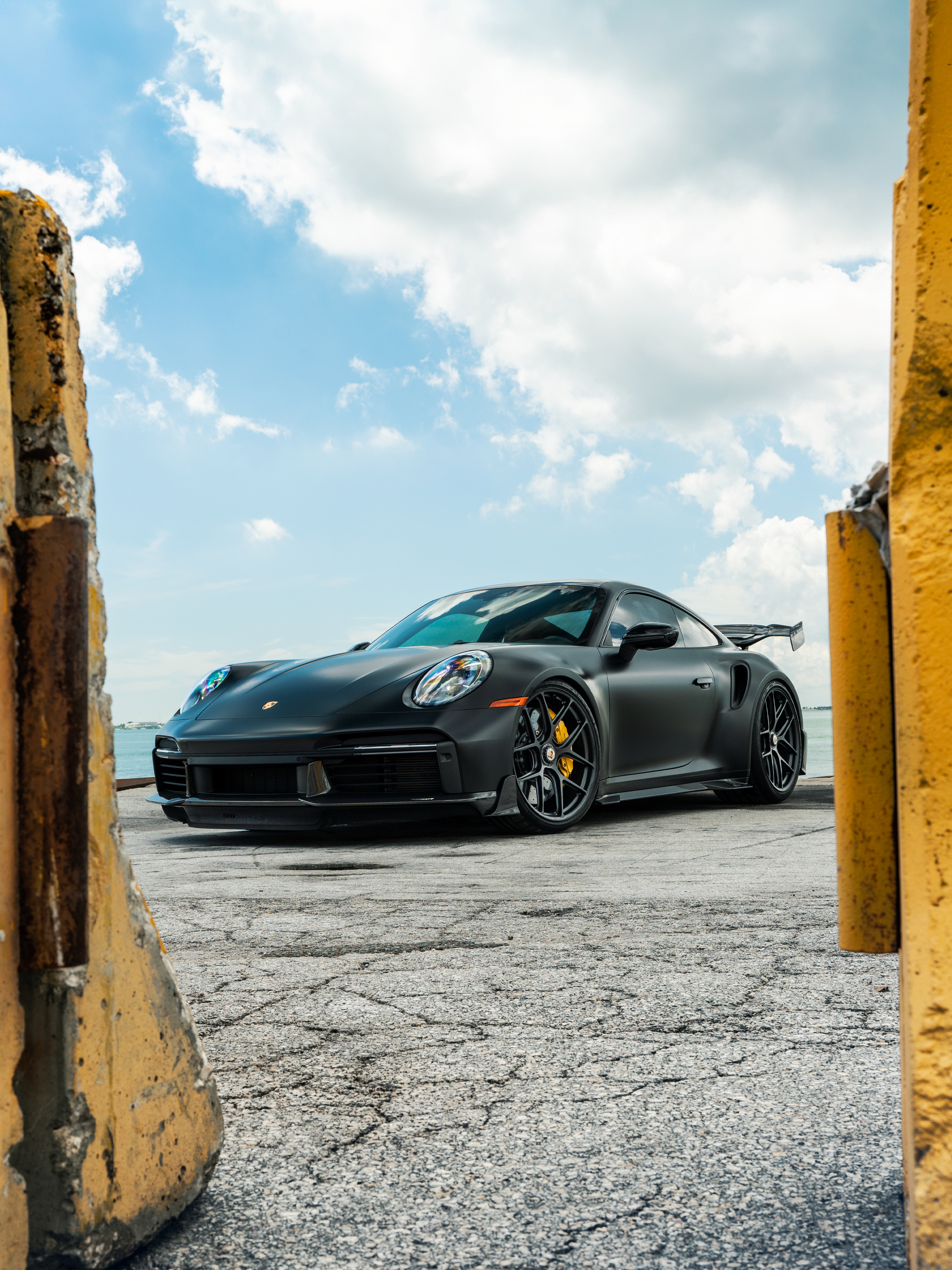 MANSORY 992 Turbo S | Black | on HRE R101 LW | Satin Black