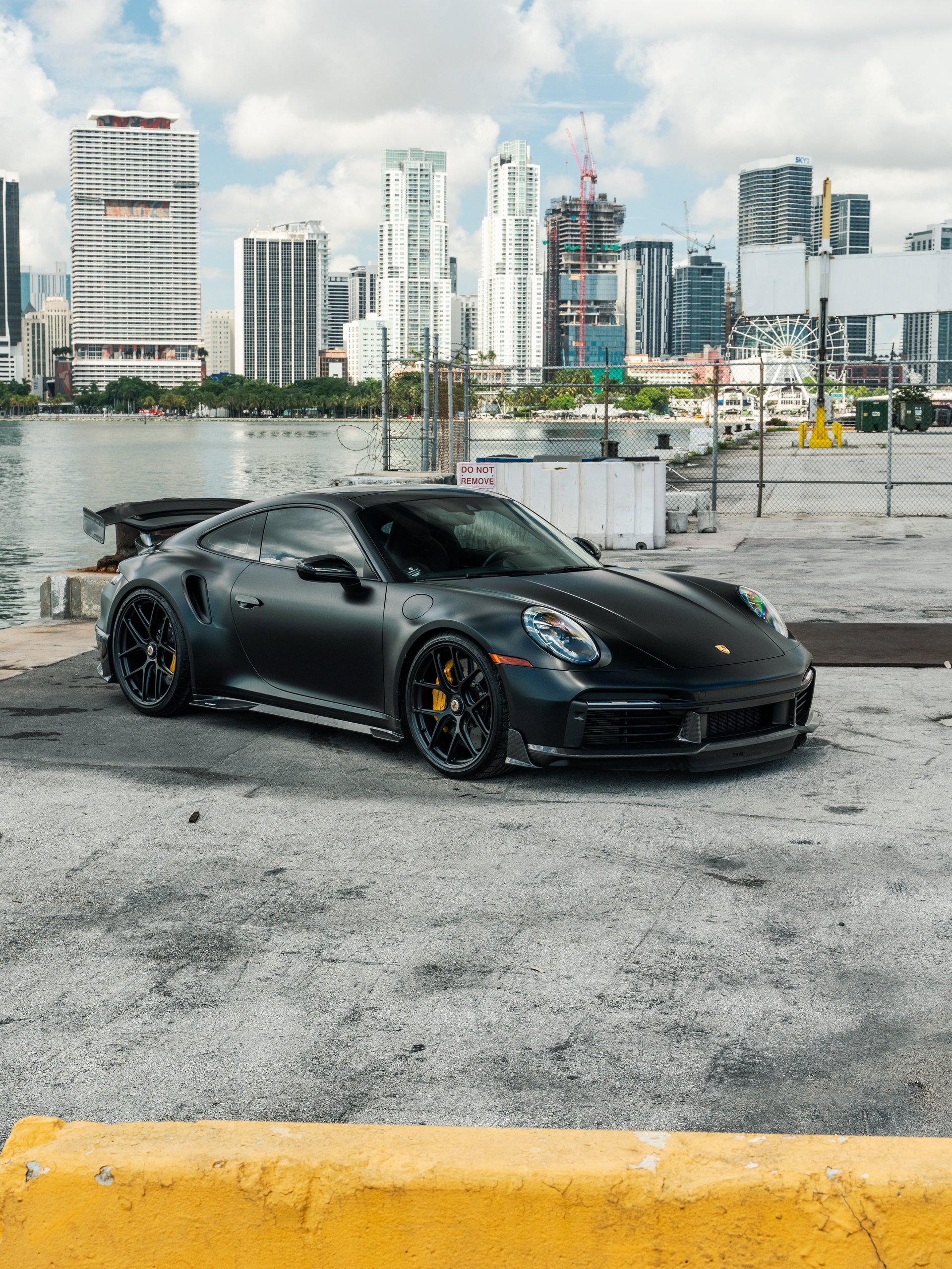 MANSORY 992 Turbo S | Black | on HRE R101 LW | Satin Black