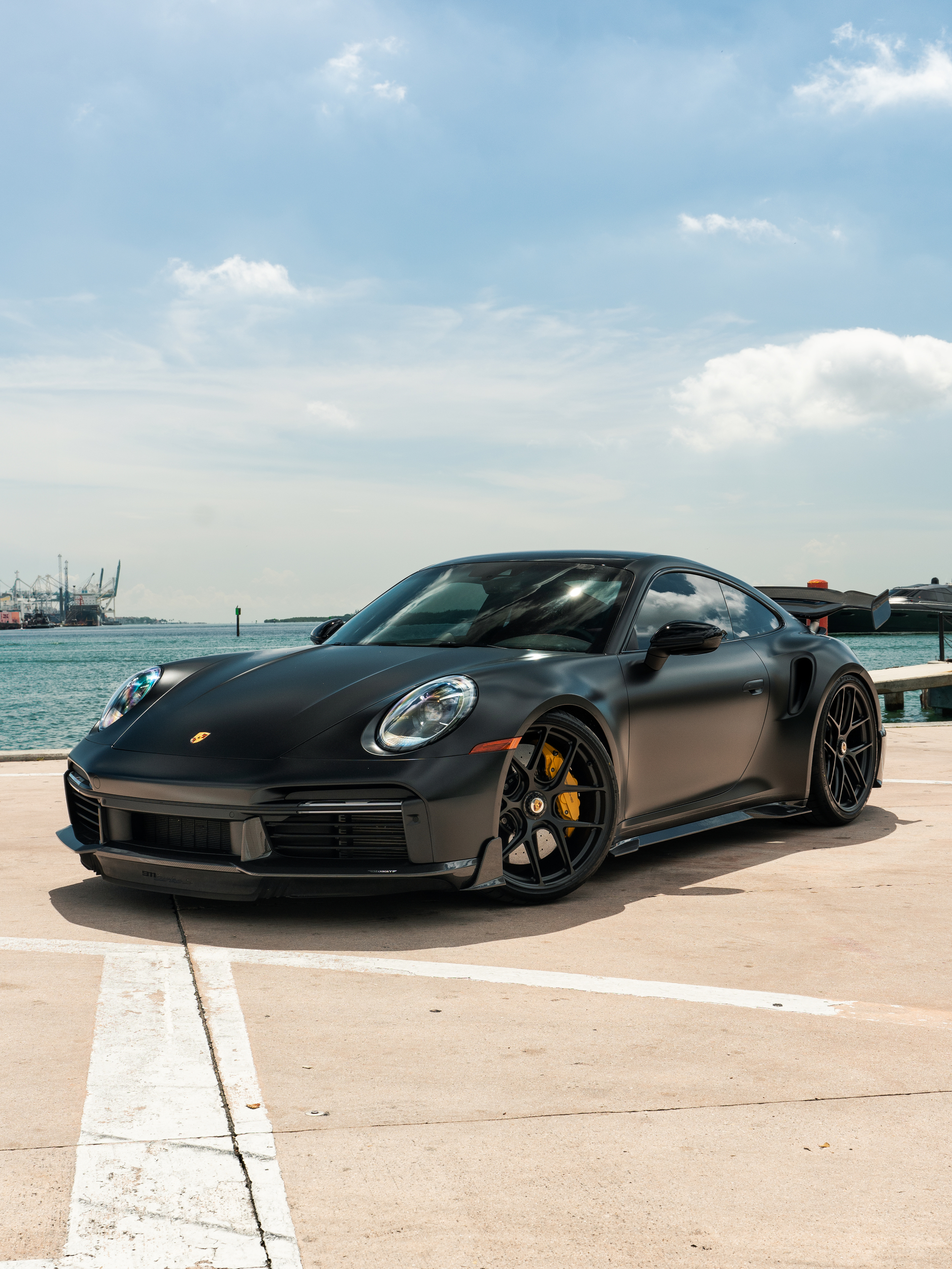 MANSORY 992 Turbo S | Black | on HRE R101 LW | Satin Black
