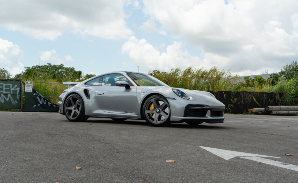 Porsche 992 Turbo S | GT Silver | on HRE 305M | Frozen Dark Polished