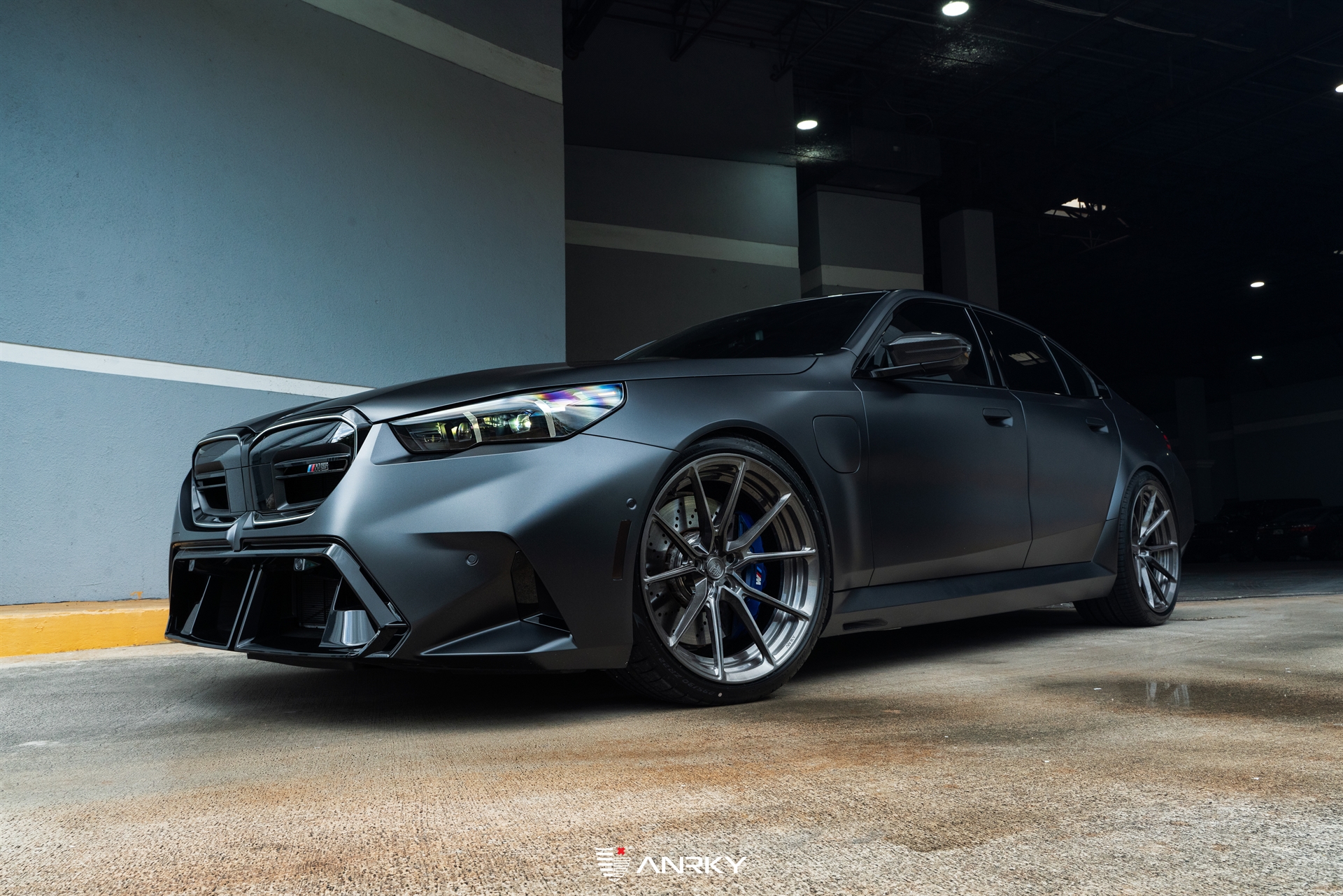 BMW G90 M5 – AN22 SeriesTWO