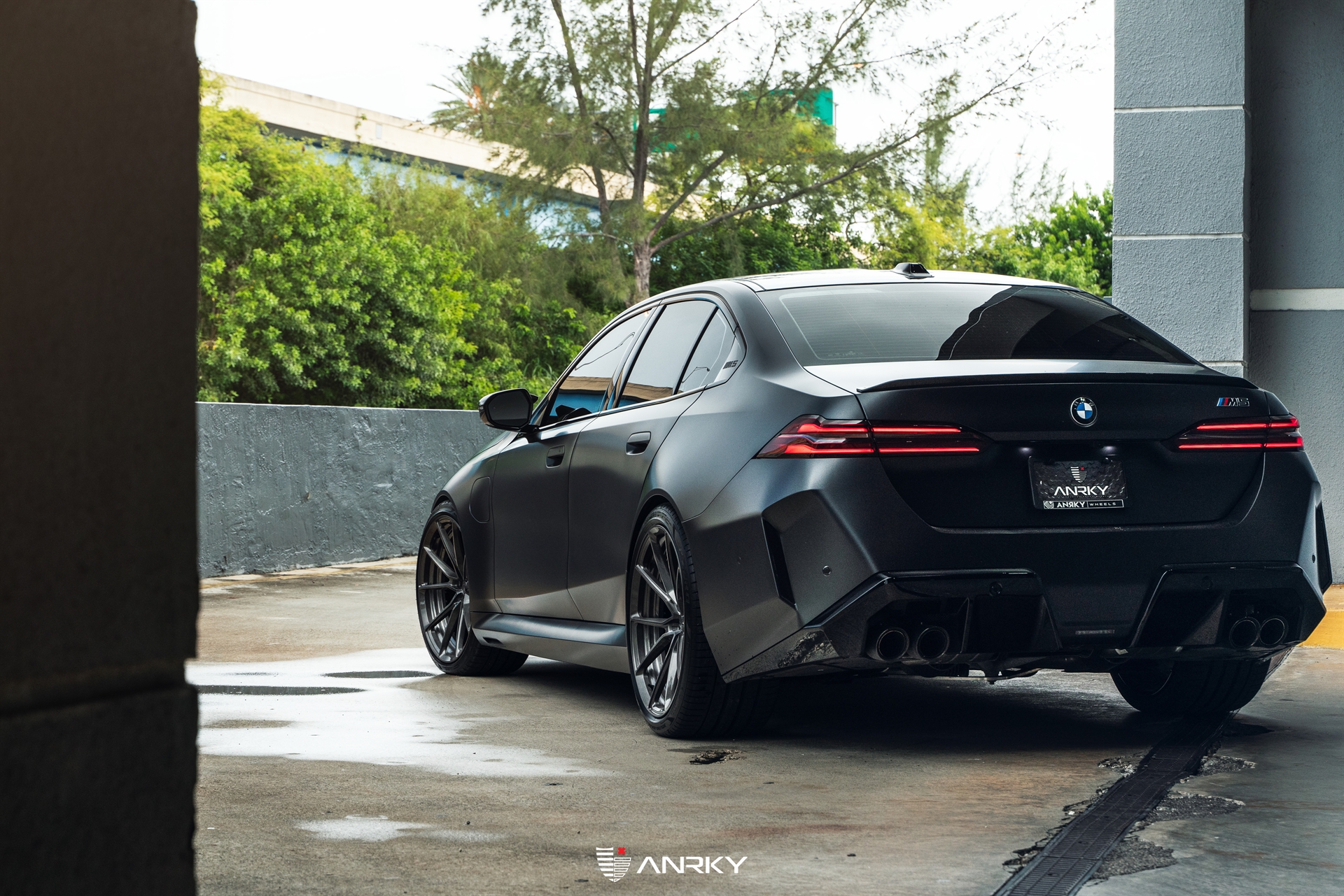 BMW G90 M5 – AN22 SeriesTWO