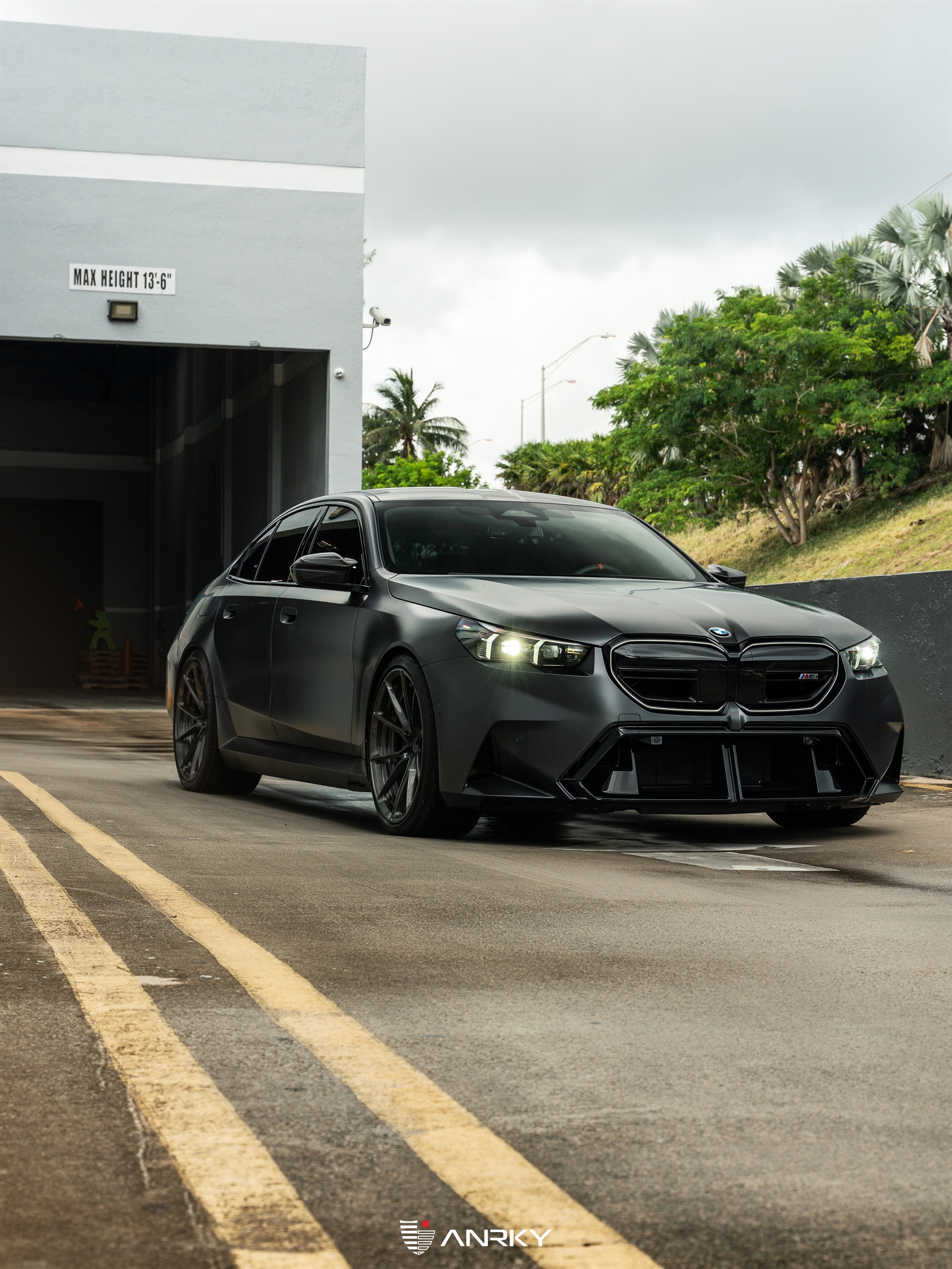 BMW G90 M5 – AN22 SeriesTWO