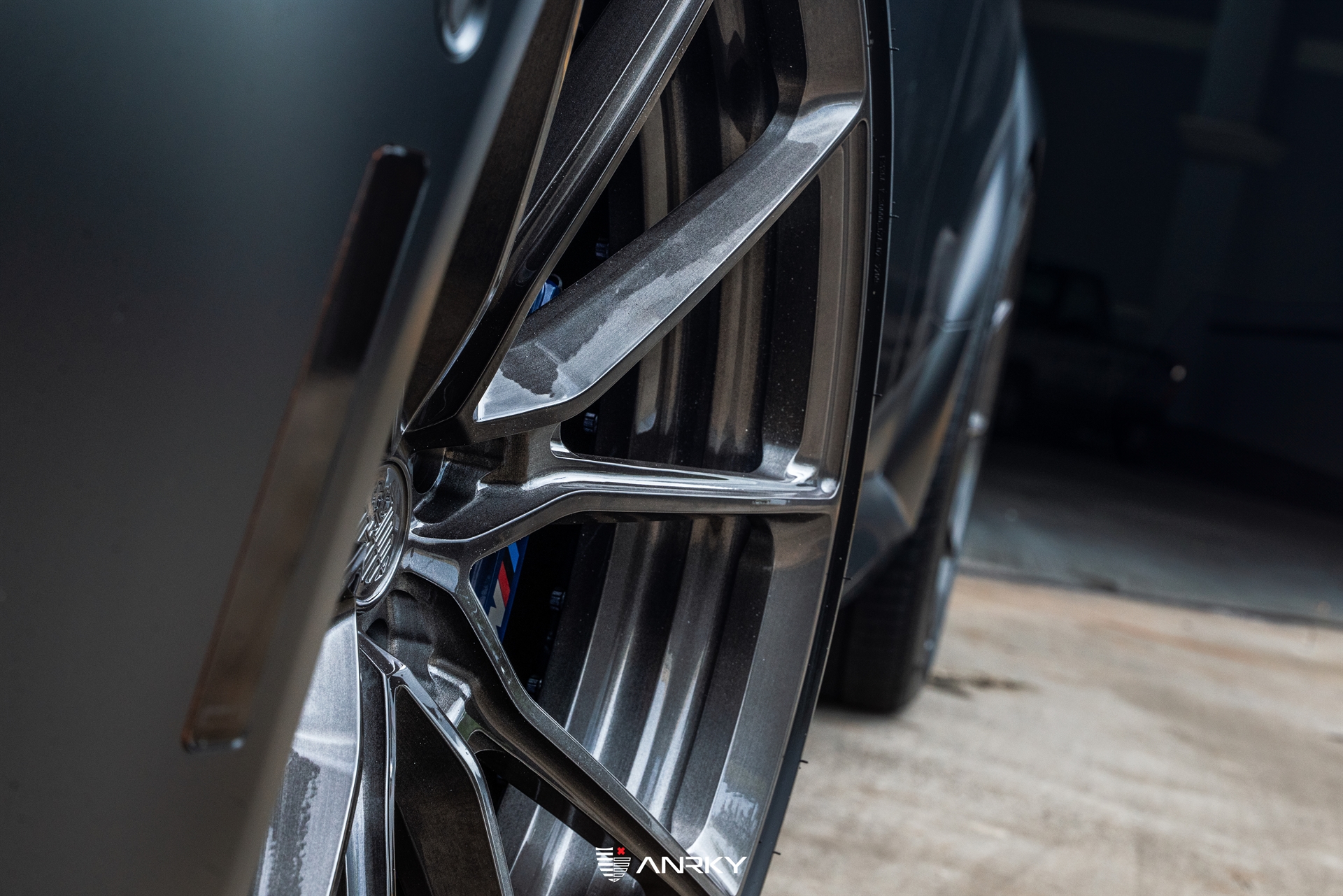 BMW G90 M5 – AN22 SeriesTWO