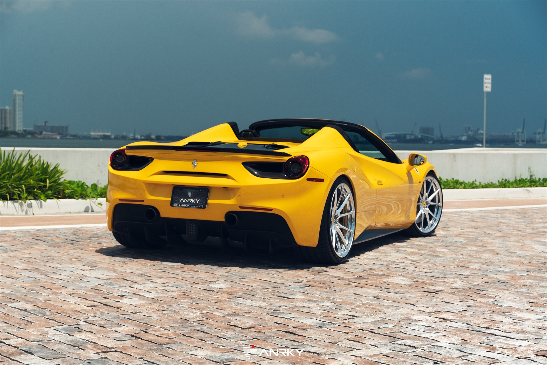Ferrari 488 Spider | Giallo Modena | on ANRKY AN12 | Polished Clear
