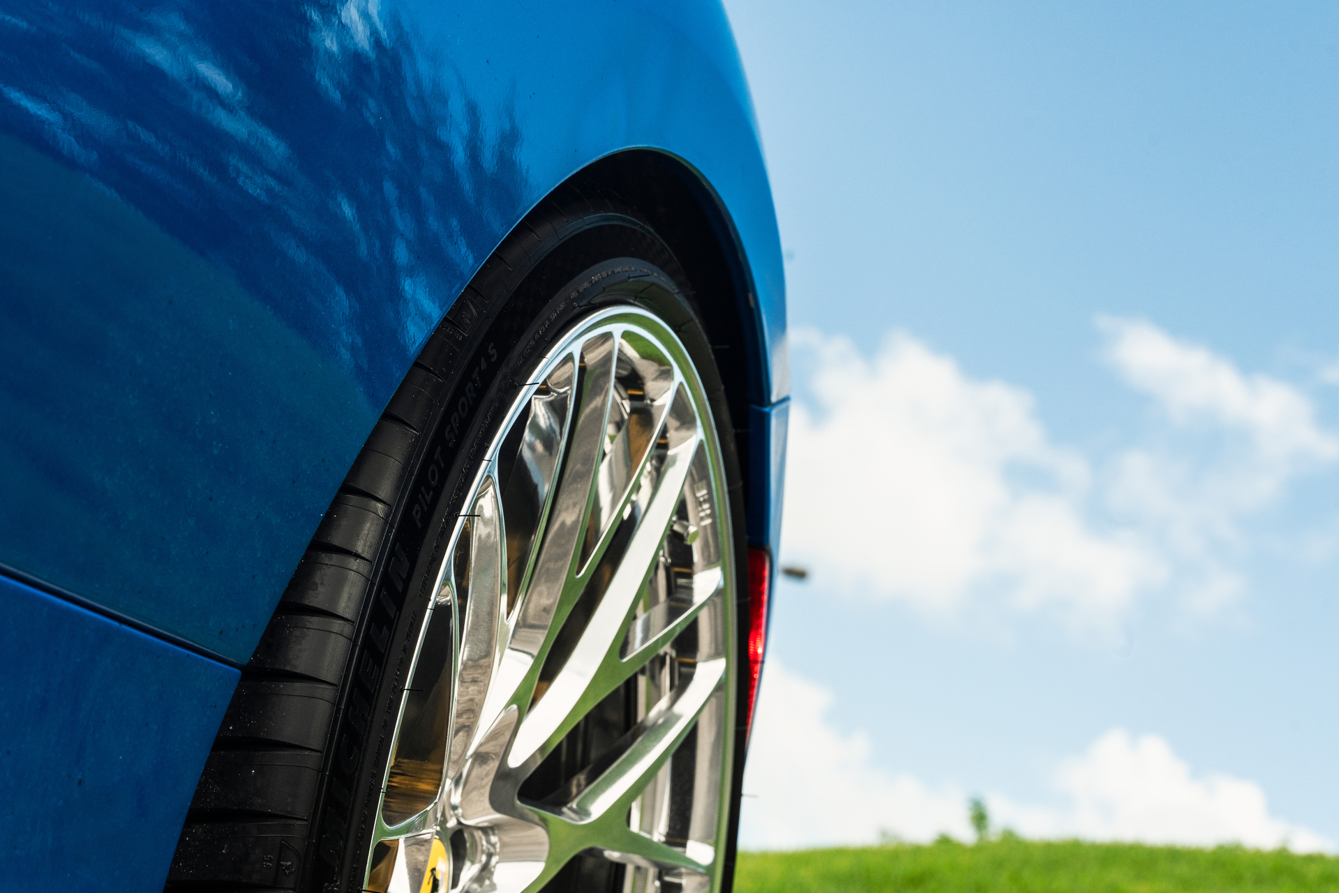 Ferrari F8 Corsa Blue on HRE 520 Polished