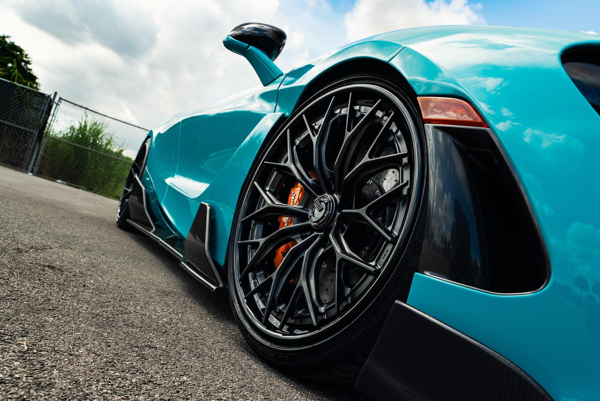 McLaren 720 Spider on 1886 Wheels