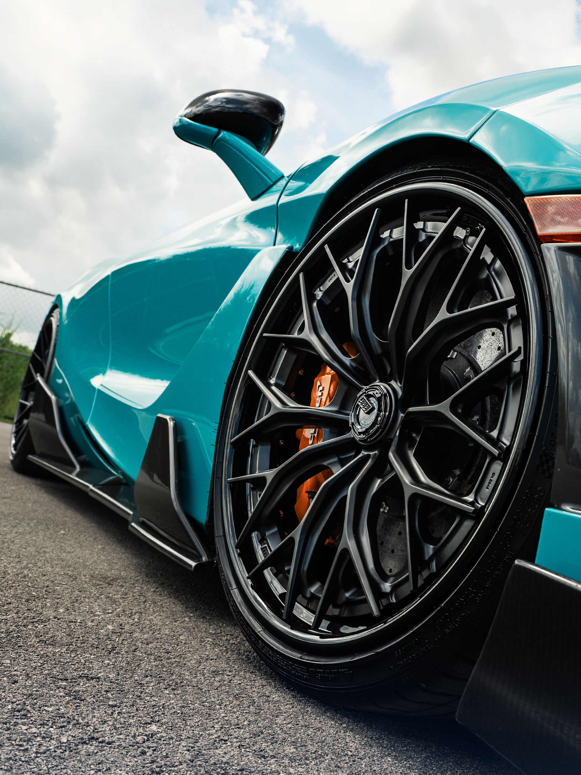 McLaren 720 Spider on 1886 Wheels