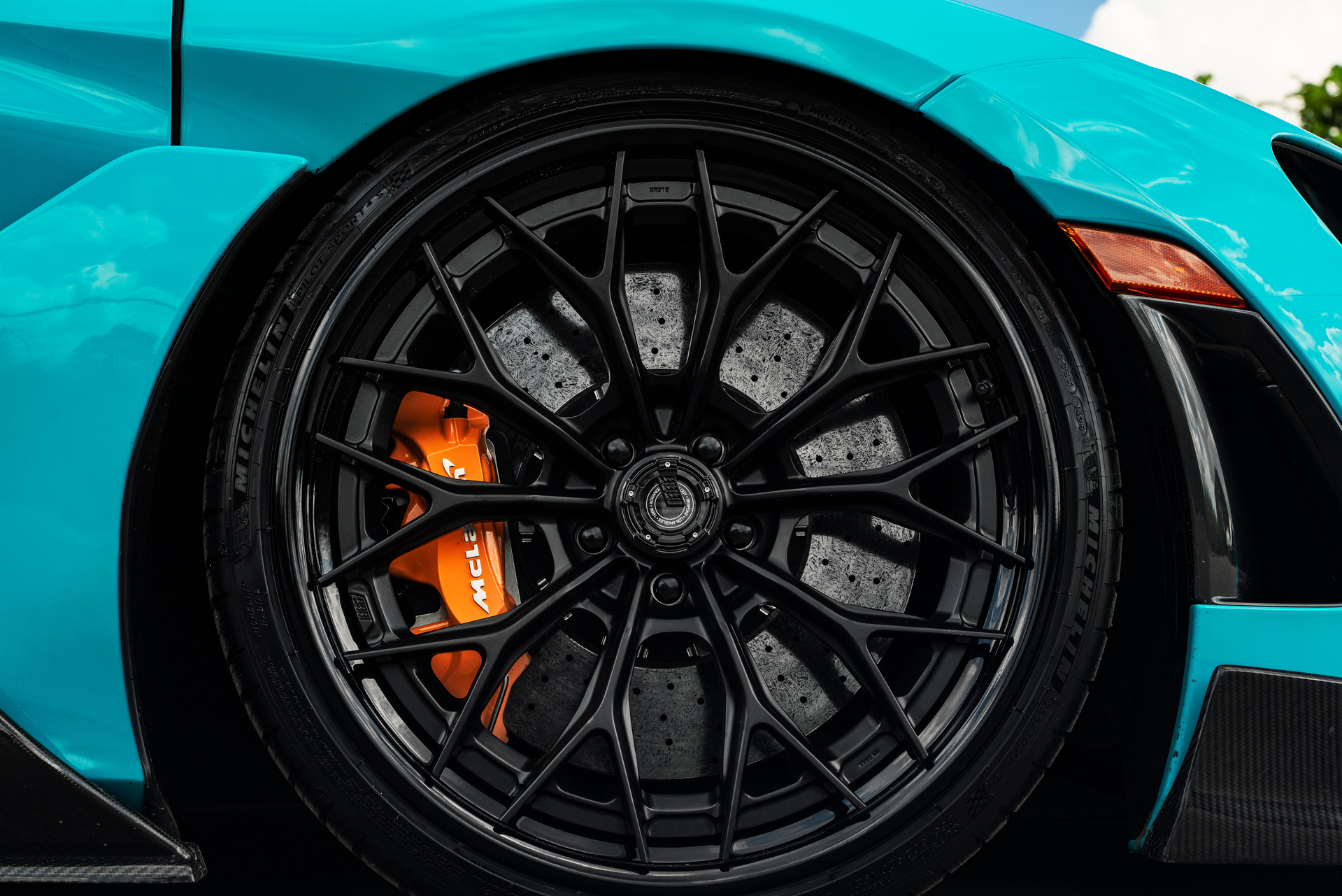 McLaren 720 Spider on 1886 Wheels