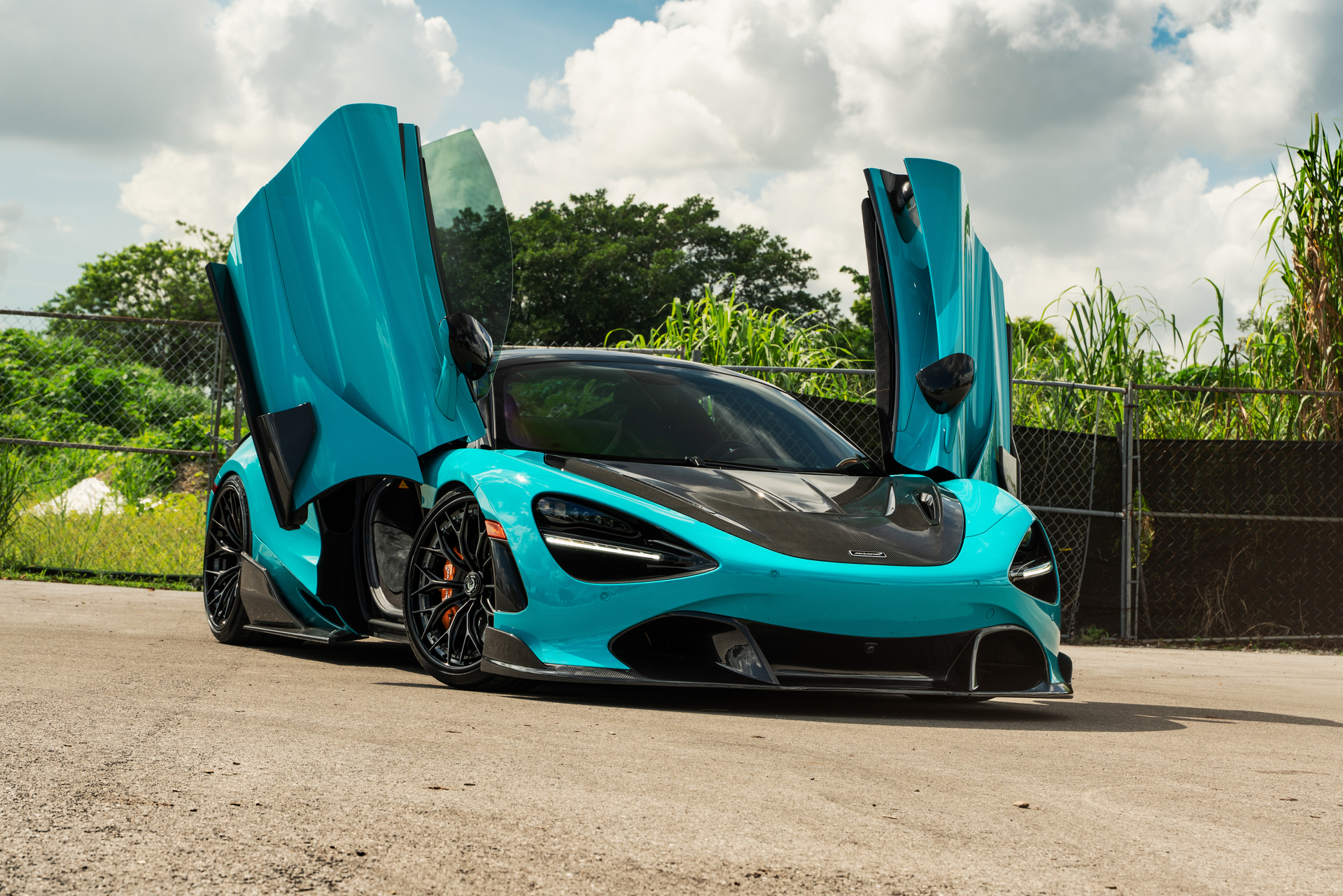 McLaren 720 Spider on 1886 Wheels