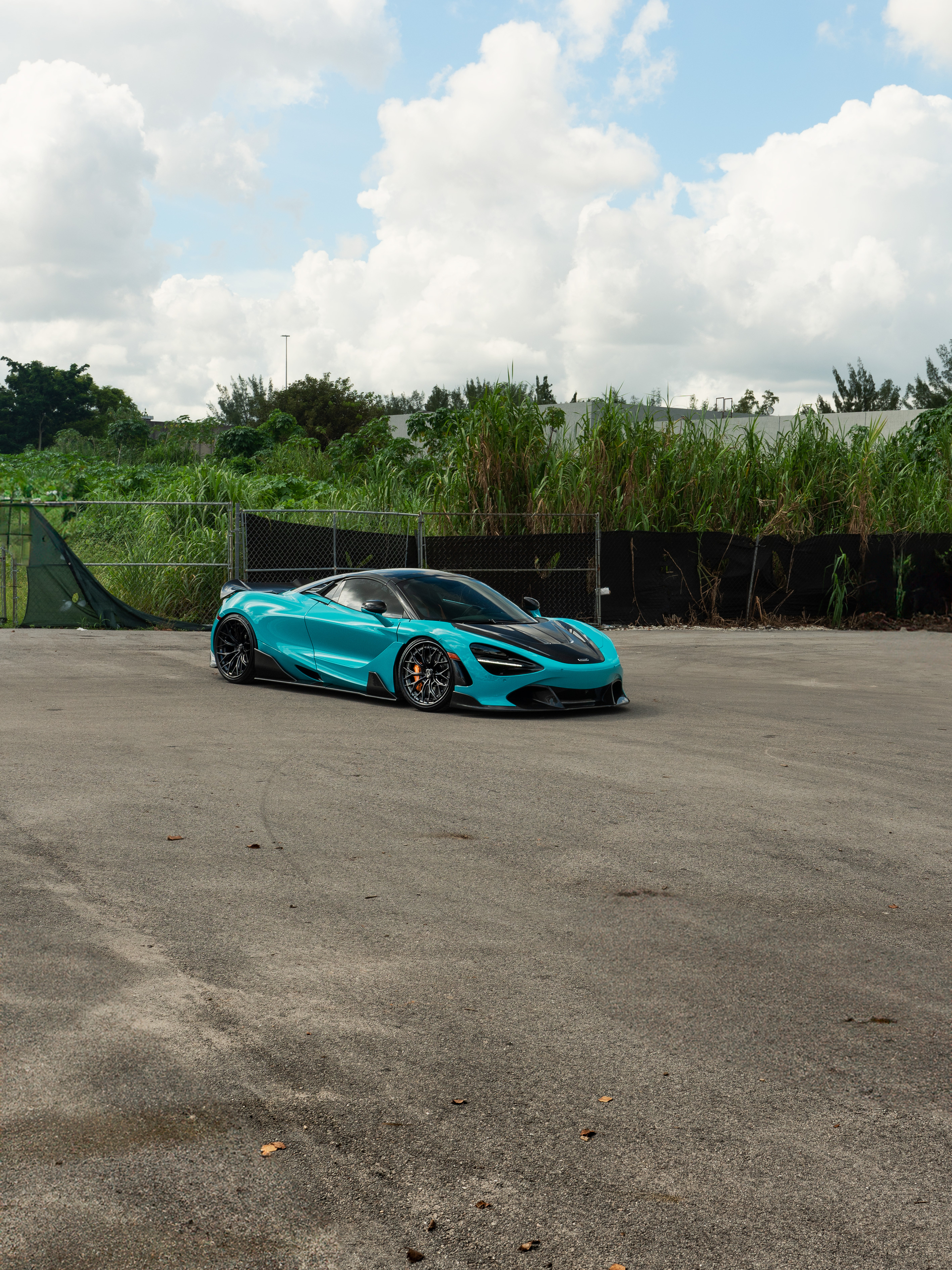 McLaren 720 Spider on 1886 Wheels