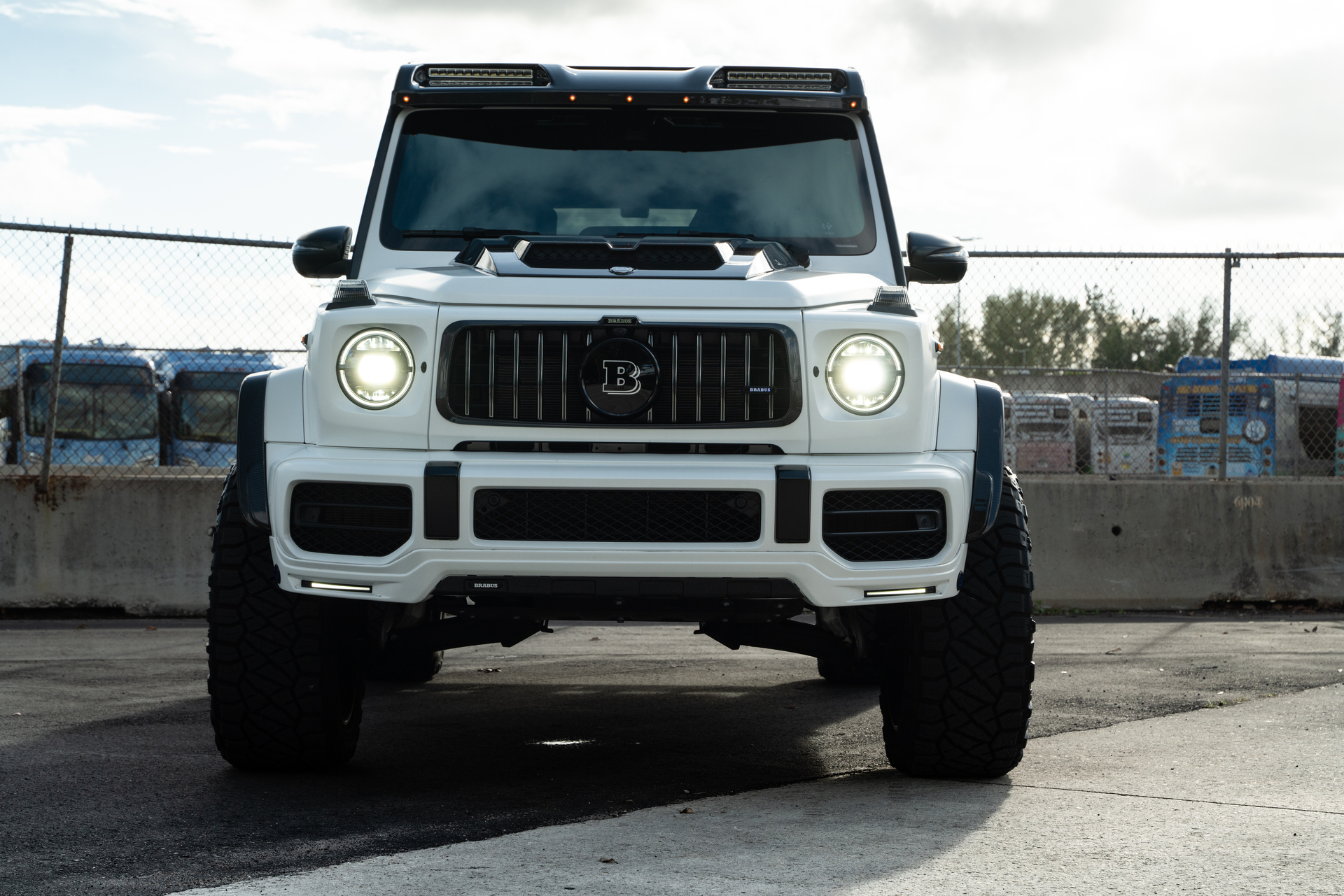 Mercedes G63 on 1886 Wheels