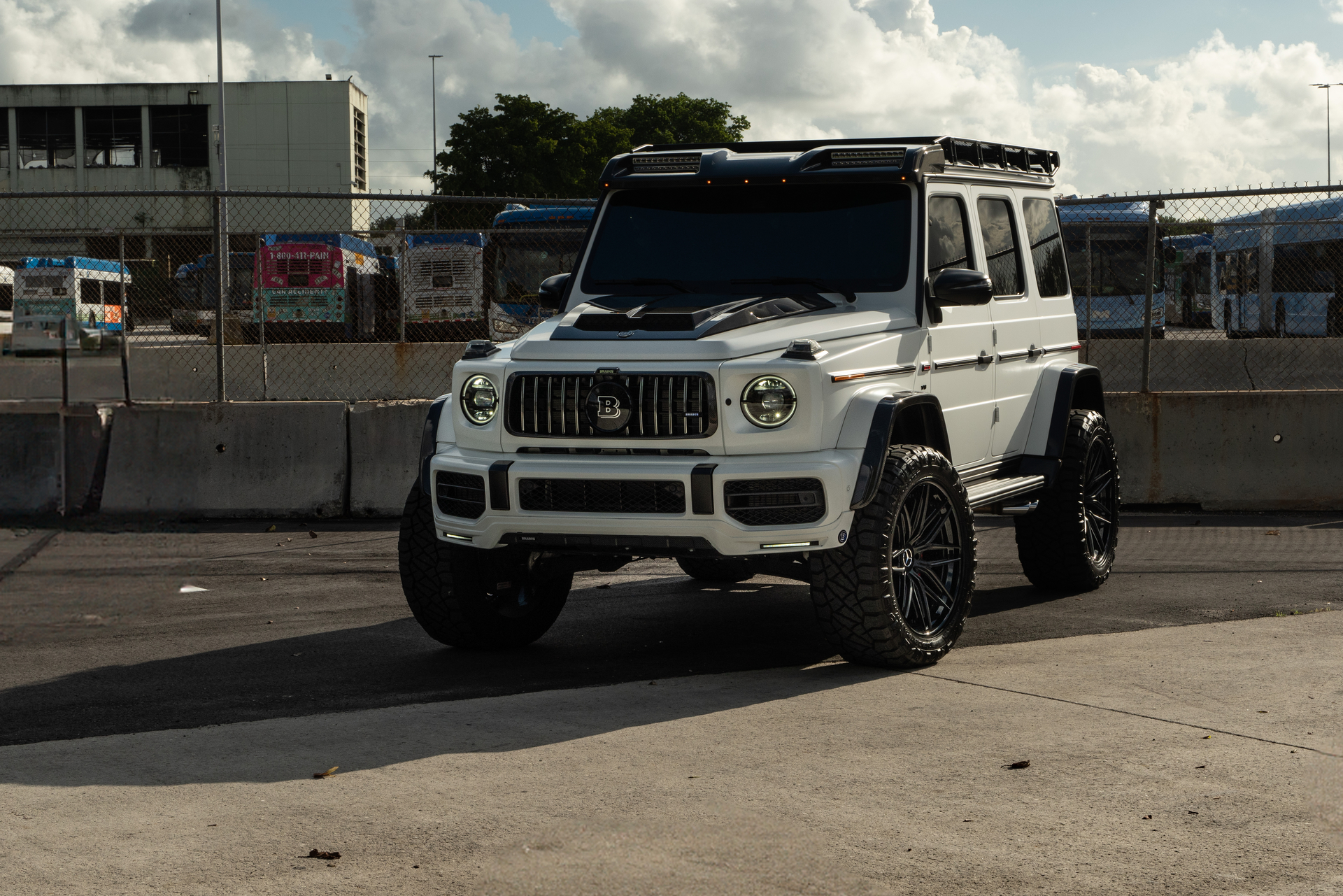 Mercedes G63 on 1886 Wheels
