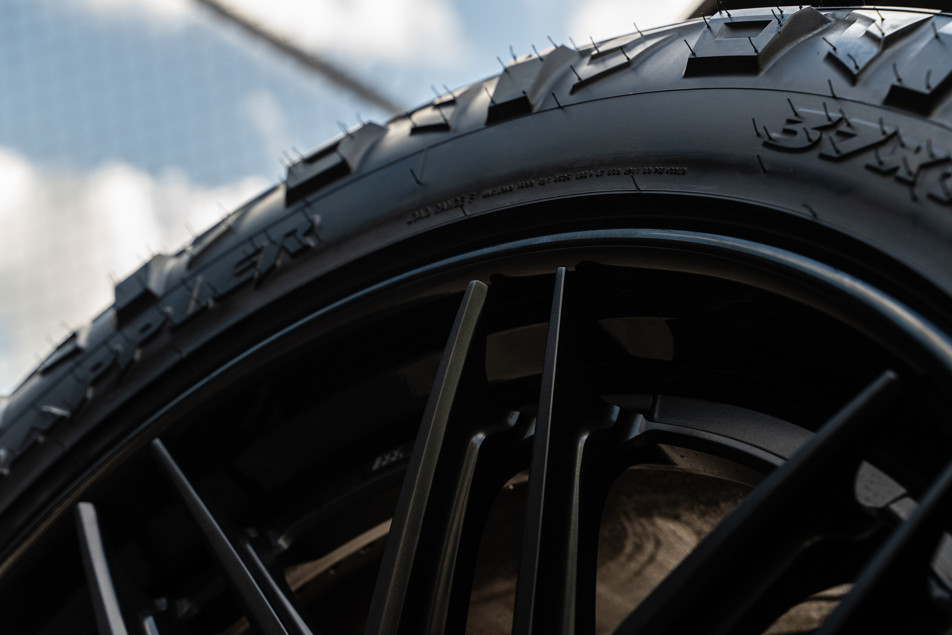 Mercedes G63 on 1886 Wheels