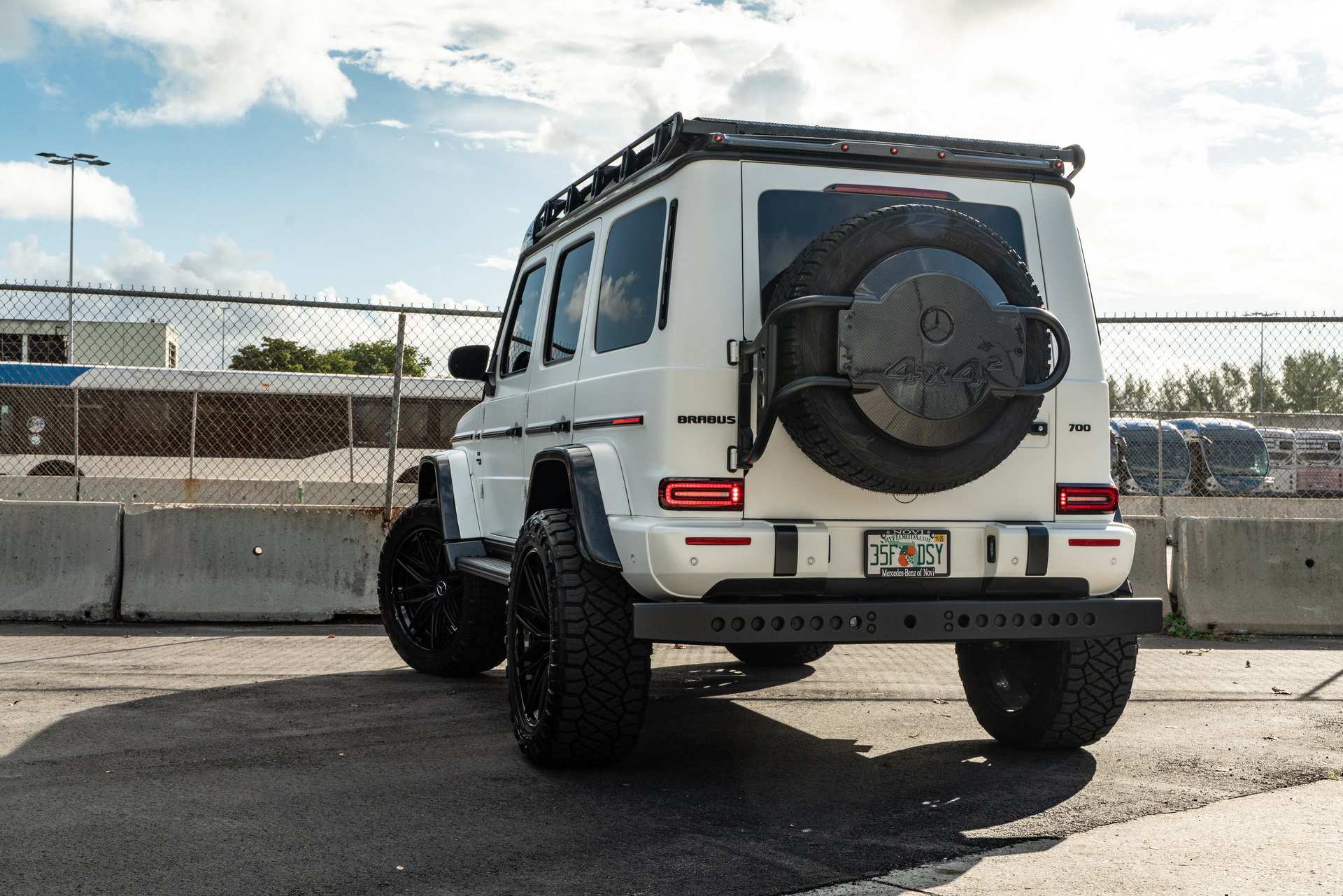 Mercedes G63 on 1886 Wheels