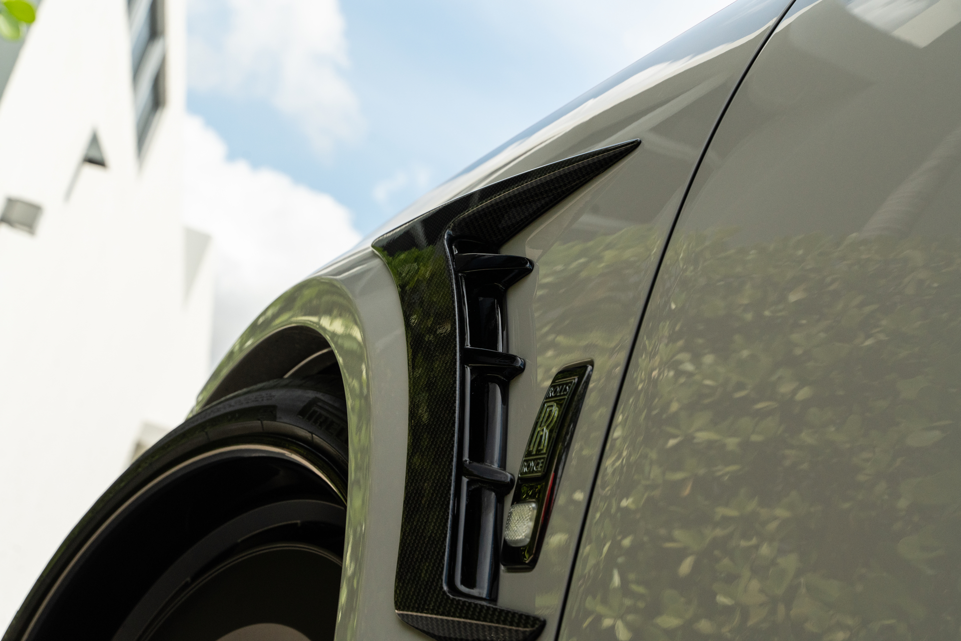 1016 Industries Cullinan Series II | Burnout Gray | on Avant Garde AGL93 | Satin Black
