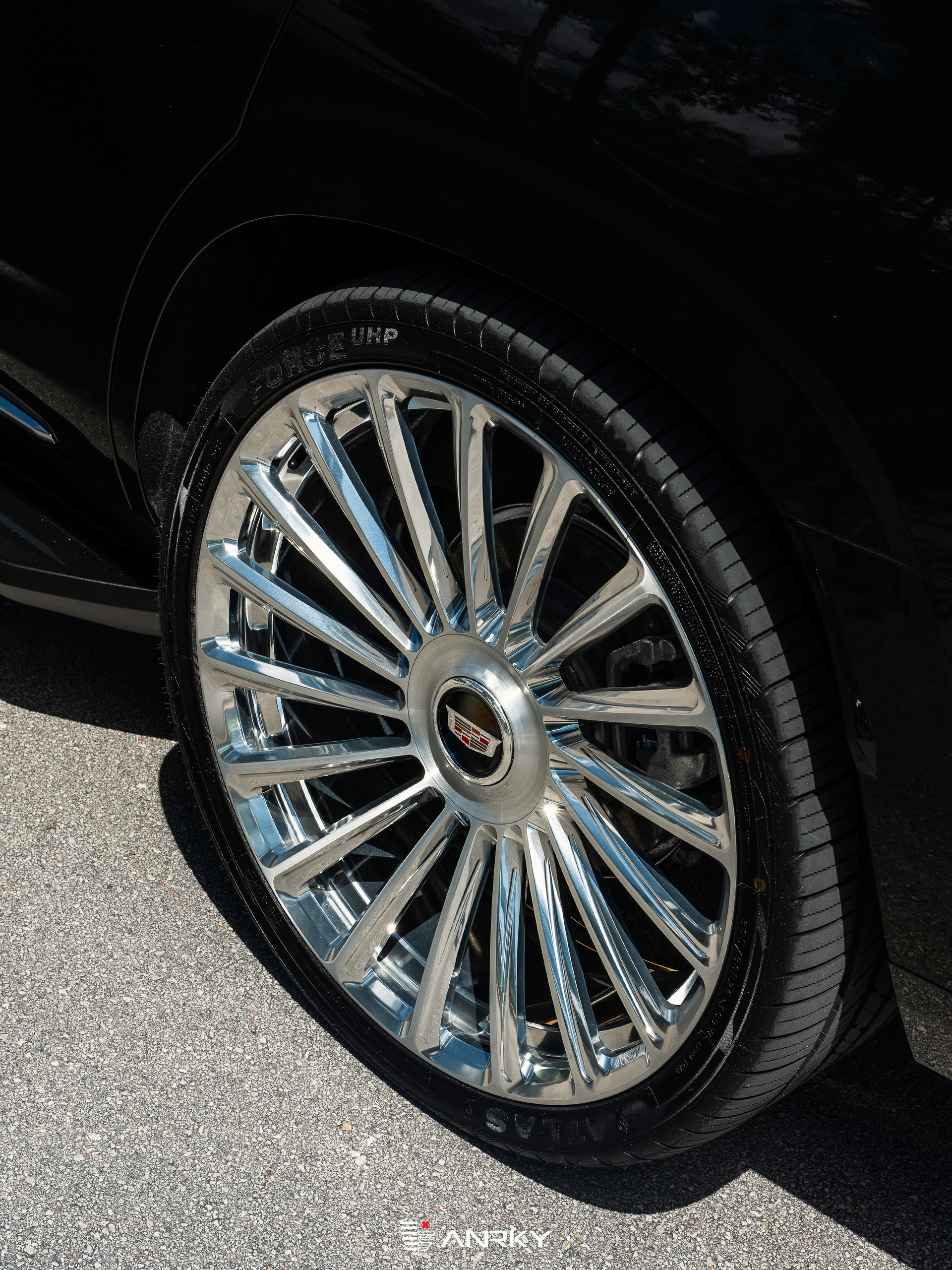 Cadillac Escalade RF|Series RF-182