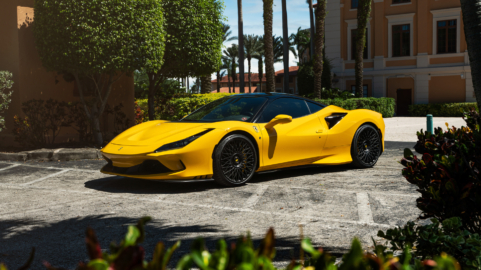 Ferrari F8 Tributo – RETROSeries RS7.1