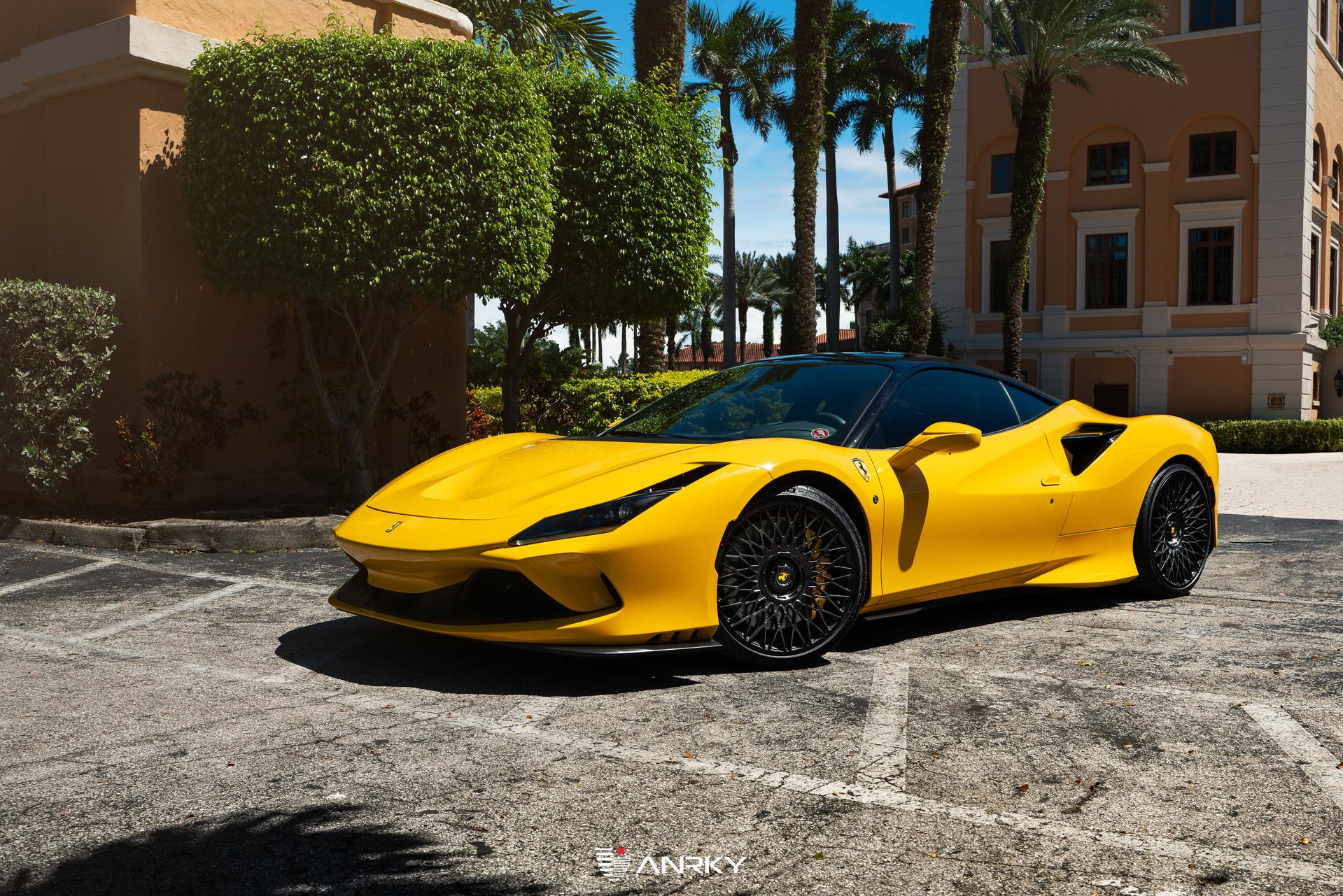 Ferrari F8 Tributo – RETROSeries RS7.1