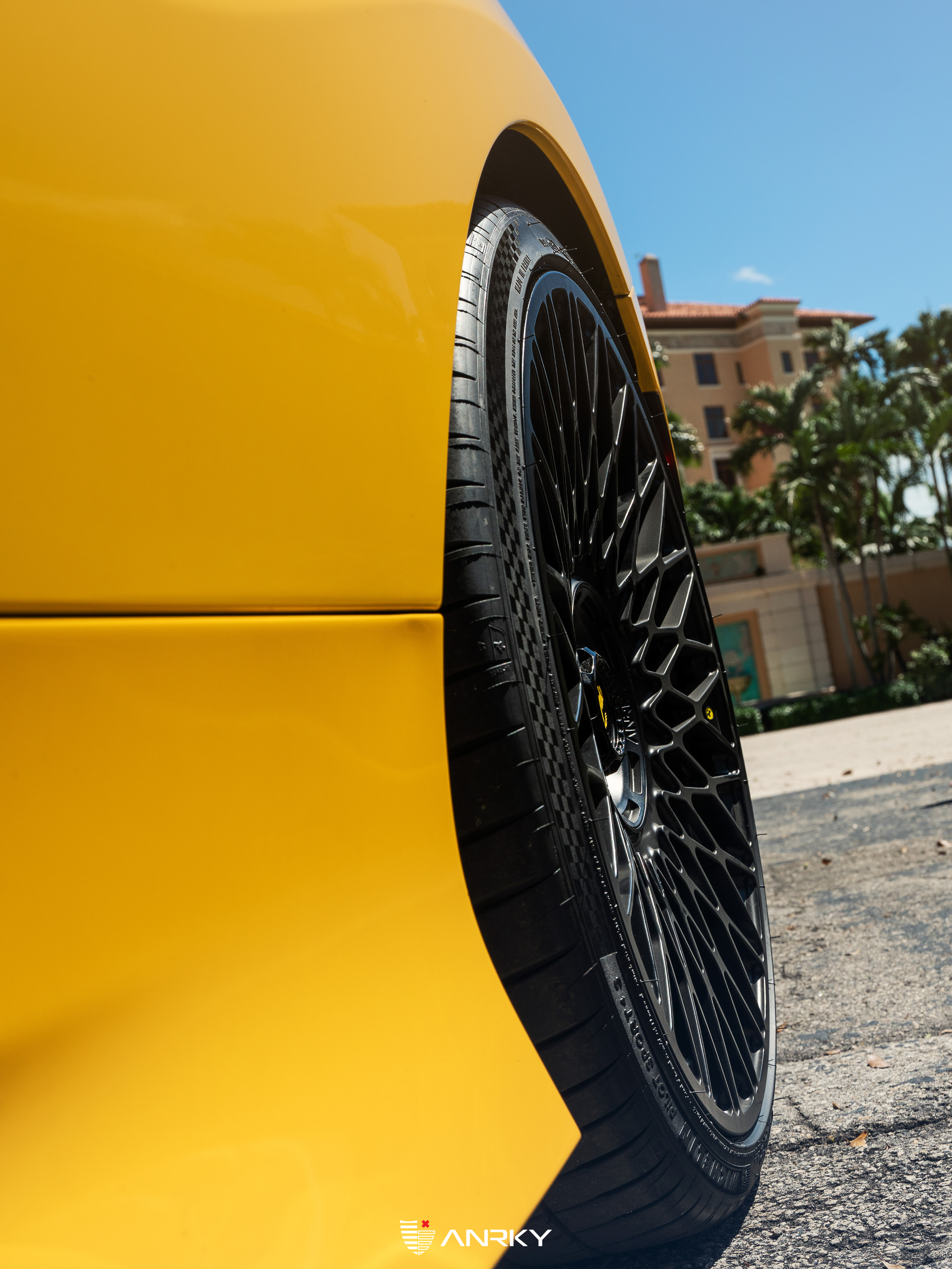 Ferrari F8 Tributo – RETROSeries RS7.1