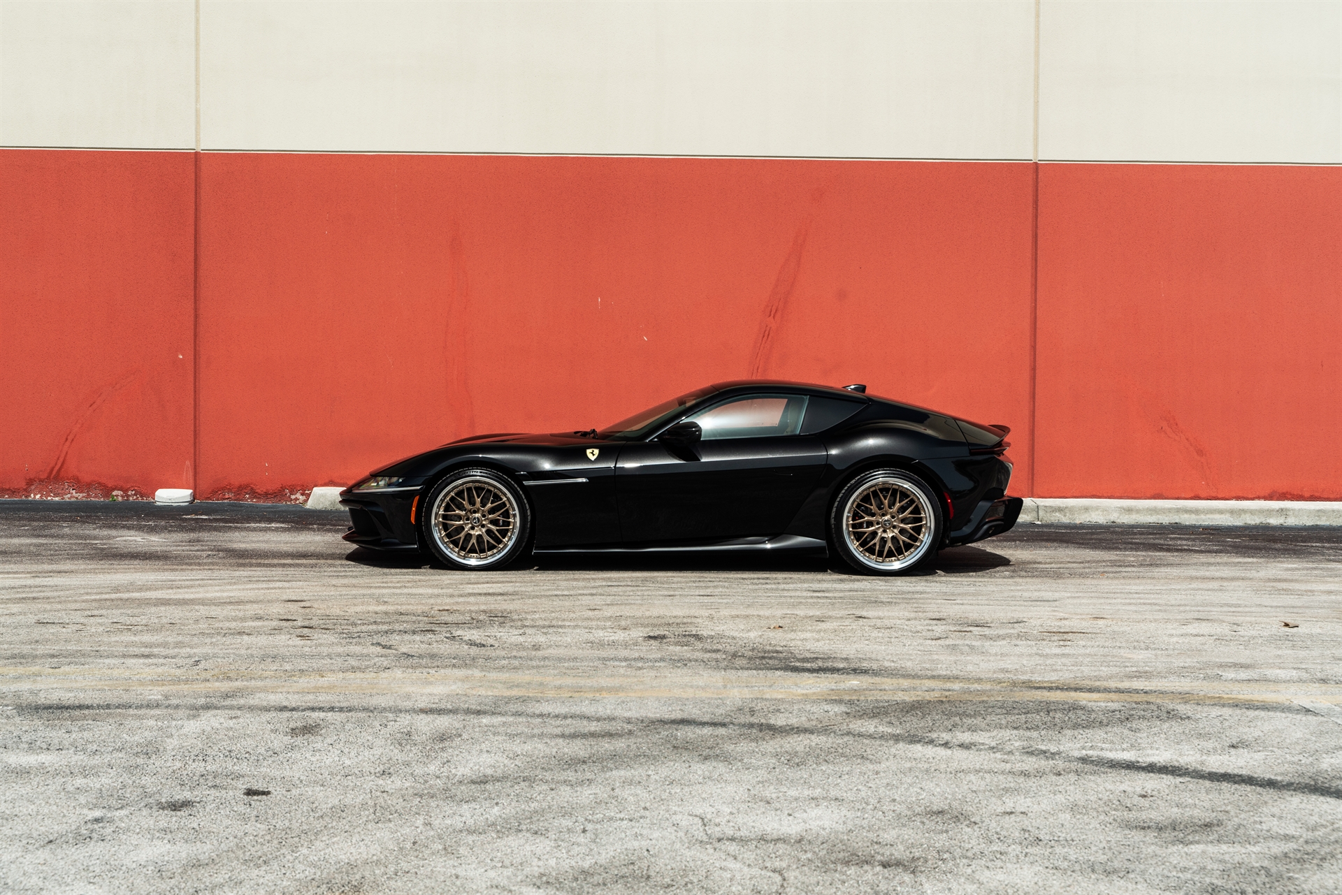 Ferrari 12 Cilindri | Nero Daytona | on ANRKY RS1 | Mirror Polished Champagne