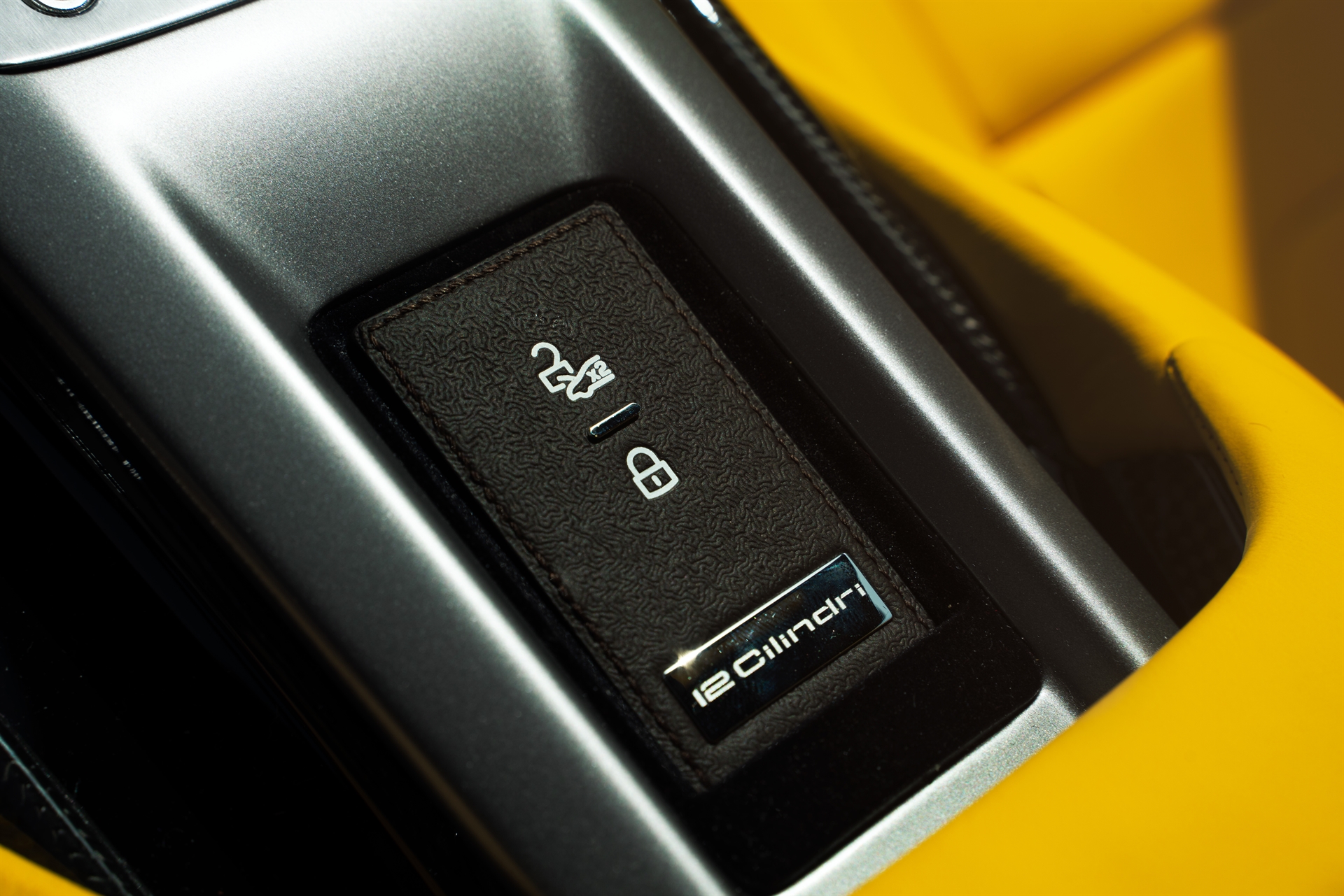 Ferrari 12 Cilindri | Nero Daytona | on ANRKY RS1 | Mirror Polished Champagne