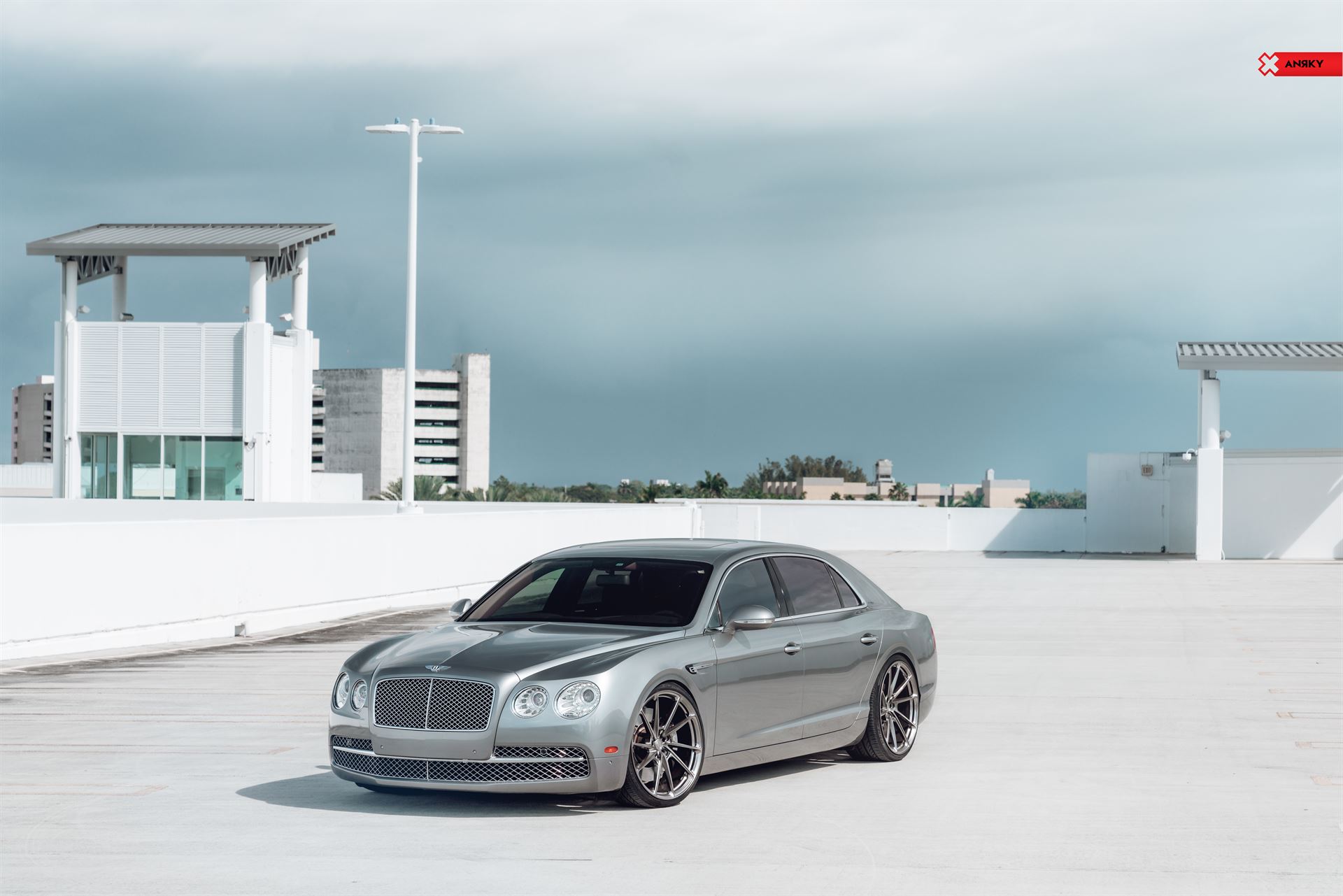 ANRKY AN13 | Bentley Flying Spur