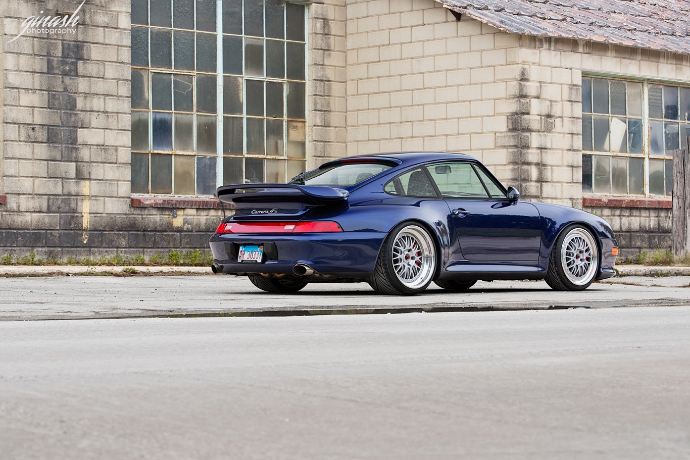 PORSCHE 993 C4S ON BBS E88