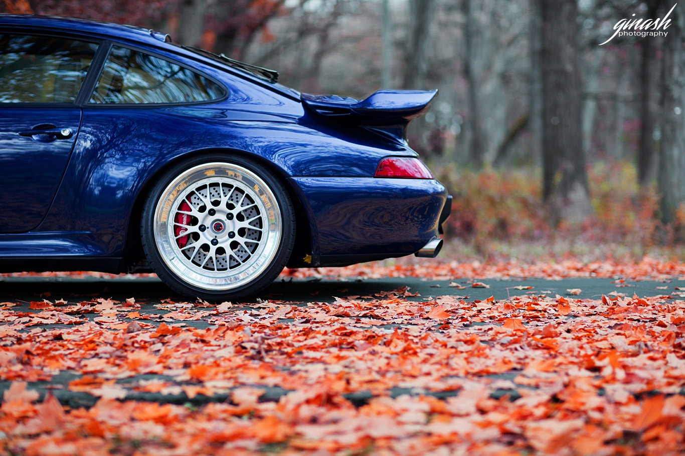 PORSCHE 993 C4S ON BBS E88