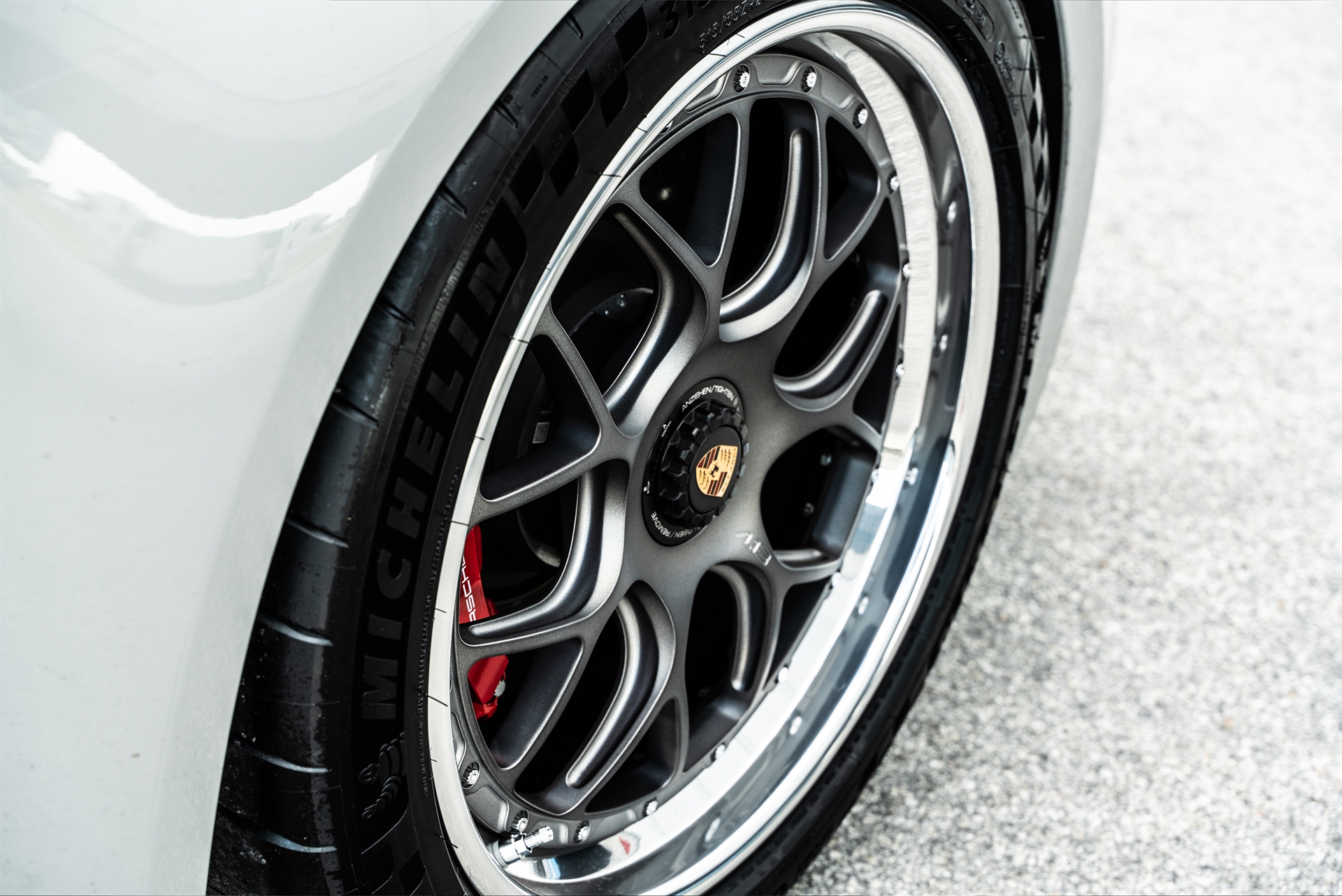 AL13 C007R | Porsche 992 GTS