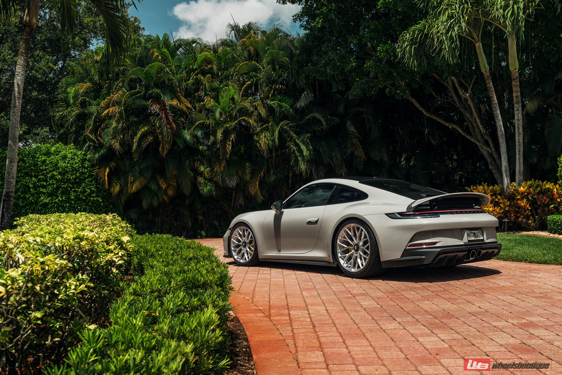 ANRKY AN10 | Porsche 992 GT3 Touring