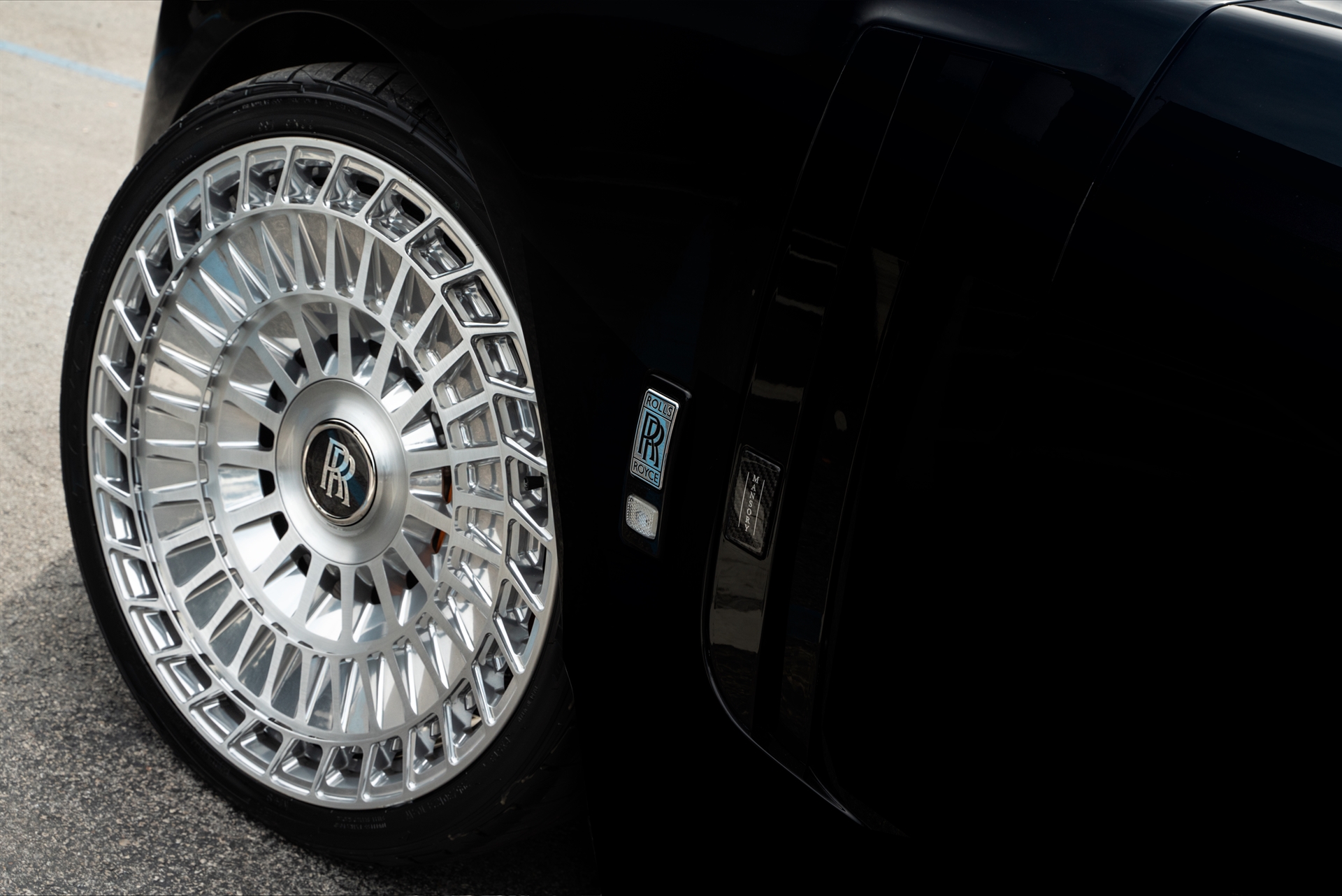 Rolls-Royce Phantom EWB with Mansory Widebody Kit