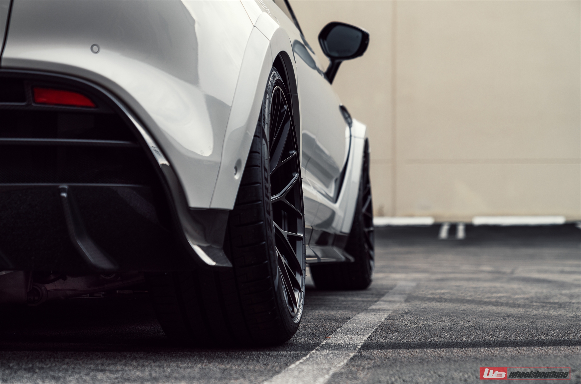 ANRKY AN20 | Aston Martin DBX