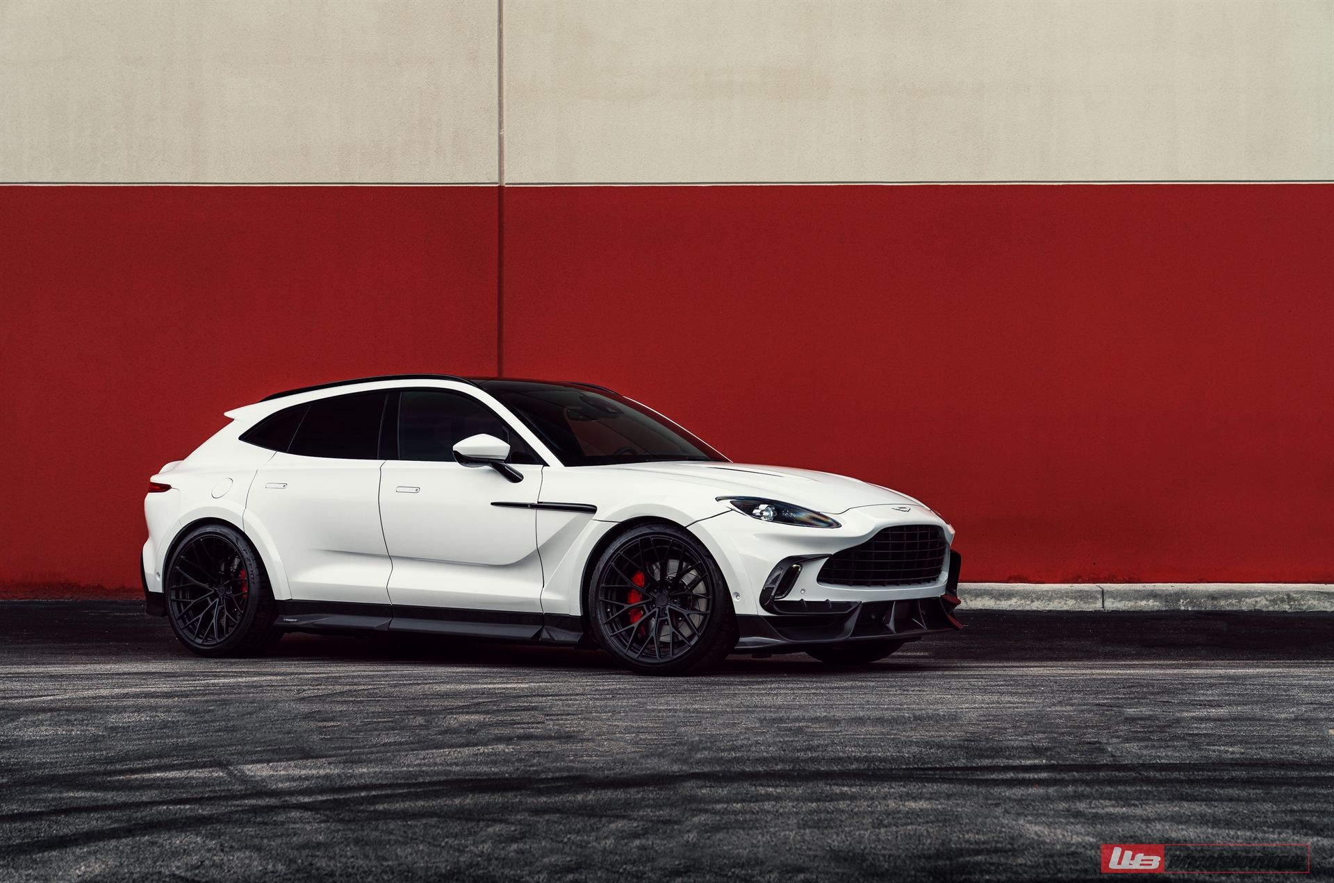 ANRKY AN20 | Aston Martin DBX