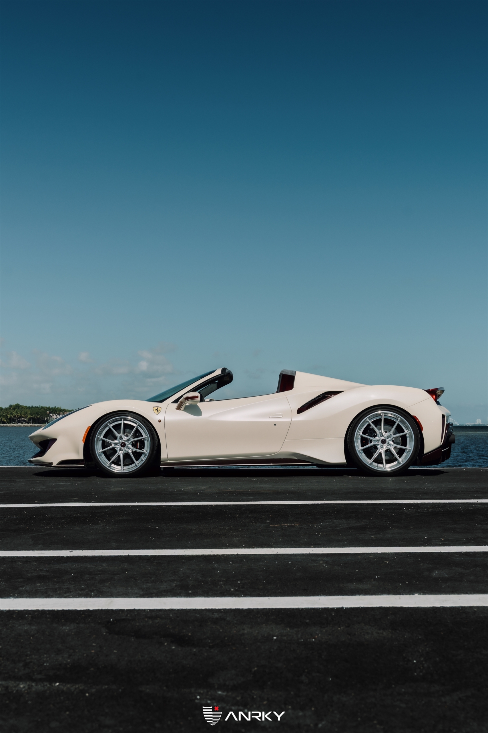 Ferrari 488 Pista | Sabia Del Desierto | on ANRKY AN32 | Frozen Polished Clear