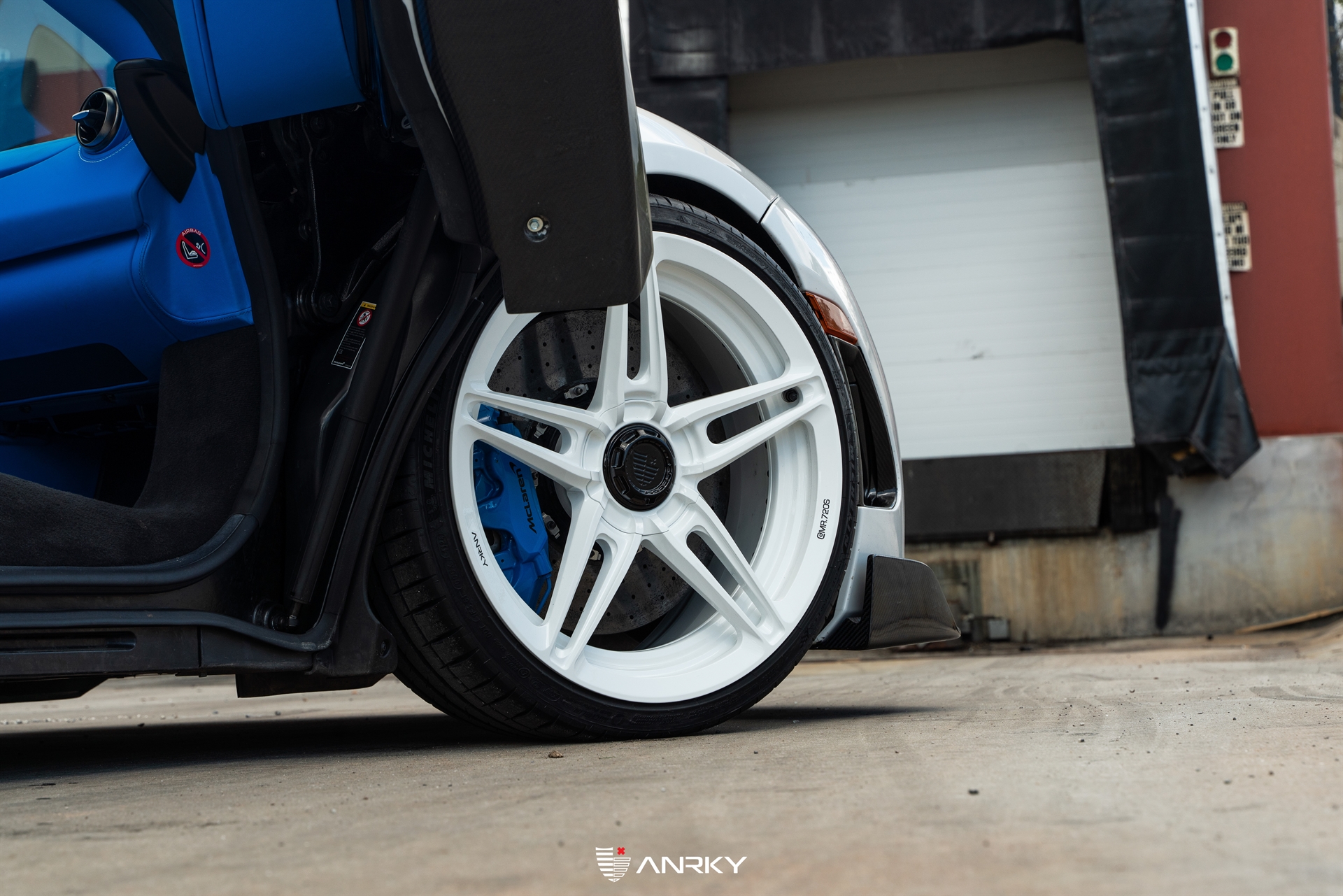 McLaren 720S Spider – AN27 SeriesTWO