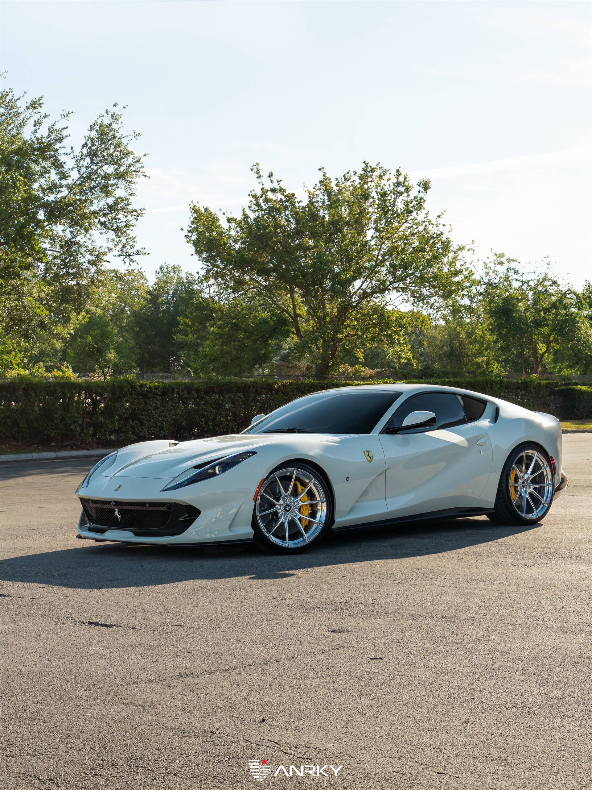 Ferrari 812 Superfast – AN12 SeriesONE
