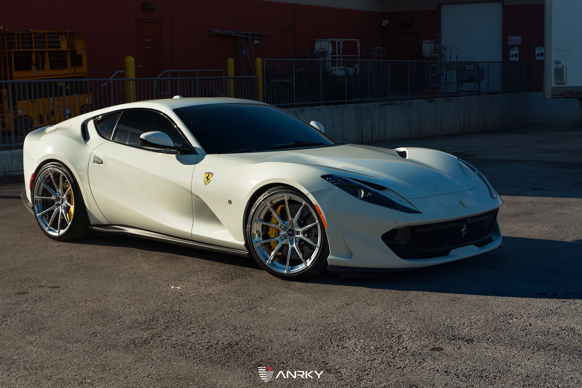 Ferrari 812 Superfast – AN12 SeriesONE