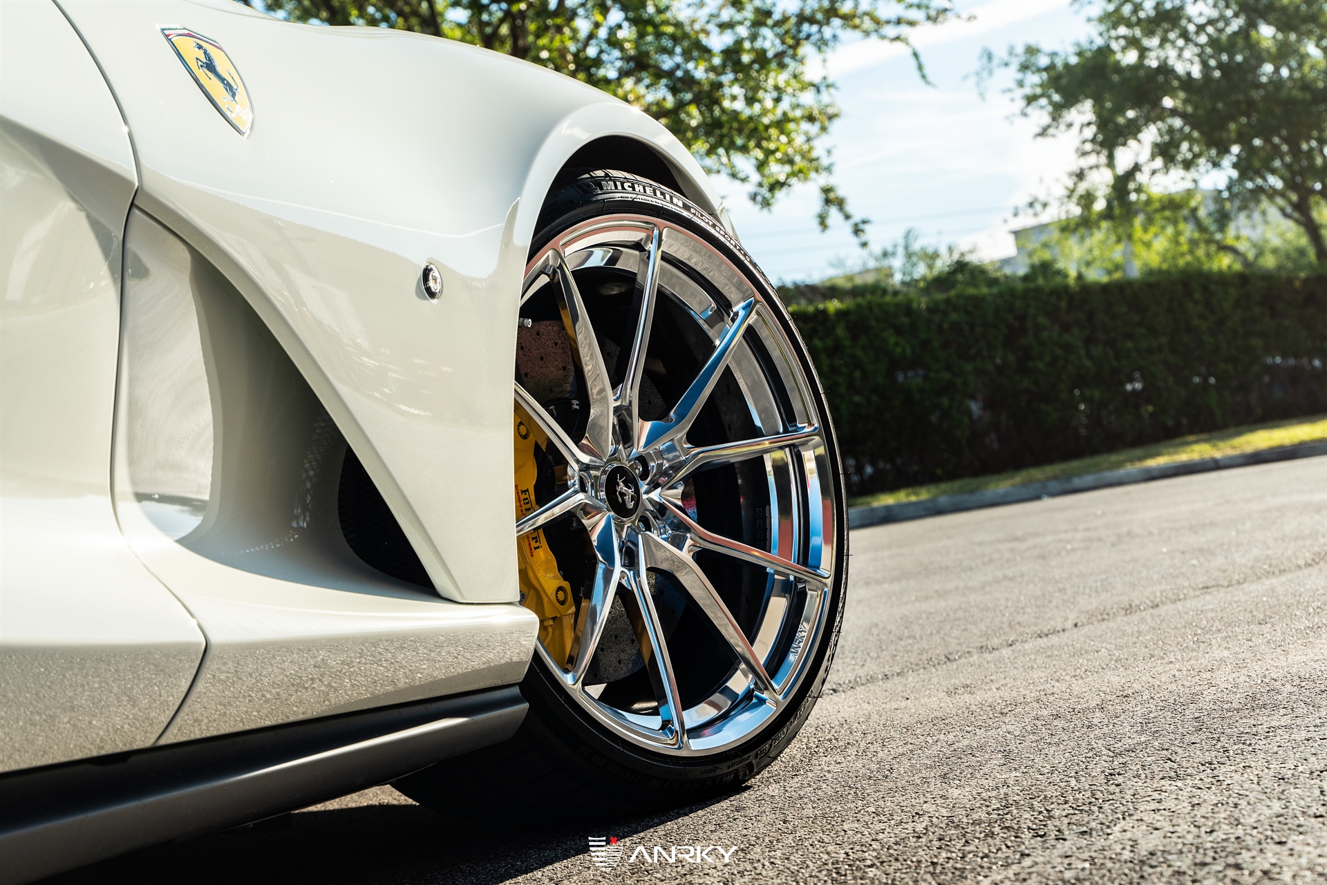 Ferrari 812 Superfast – AN12 SeriesONE