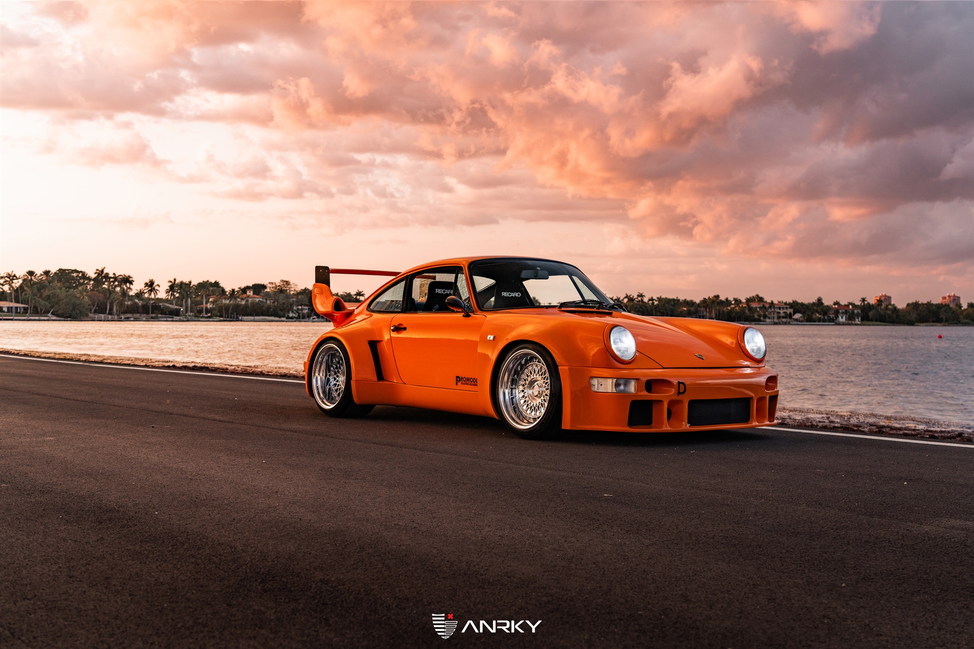 Sunburst USA 964 Porsche 911 – RETROSeries Classic – RS7+Aerosport