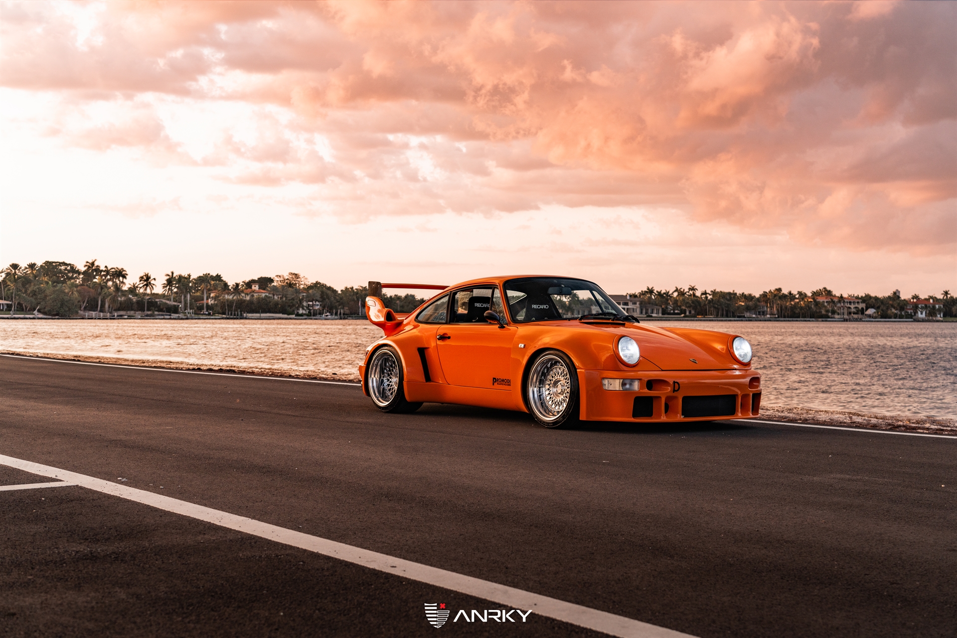 Sunburst USA 964 Porsche 911 – RETROSeries Classic – RS7+Aerosport